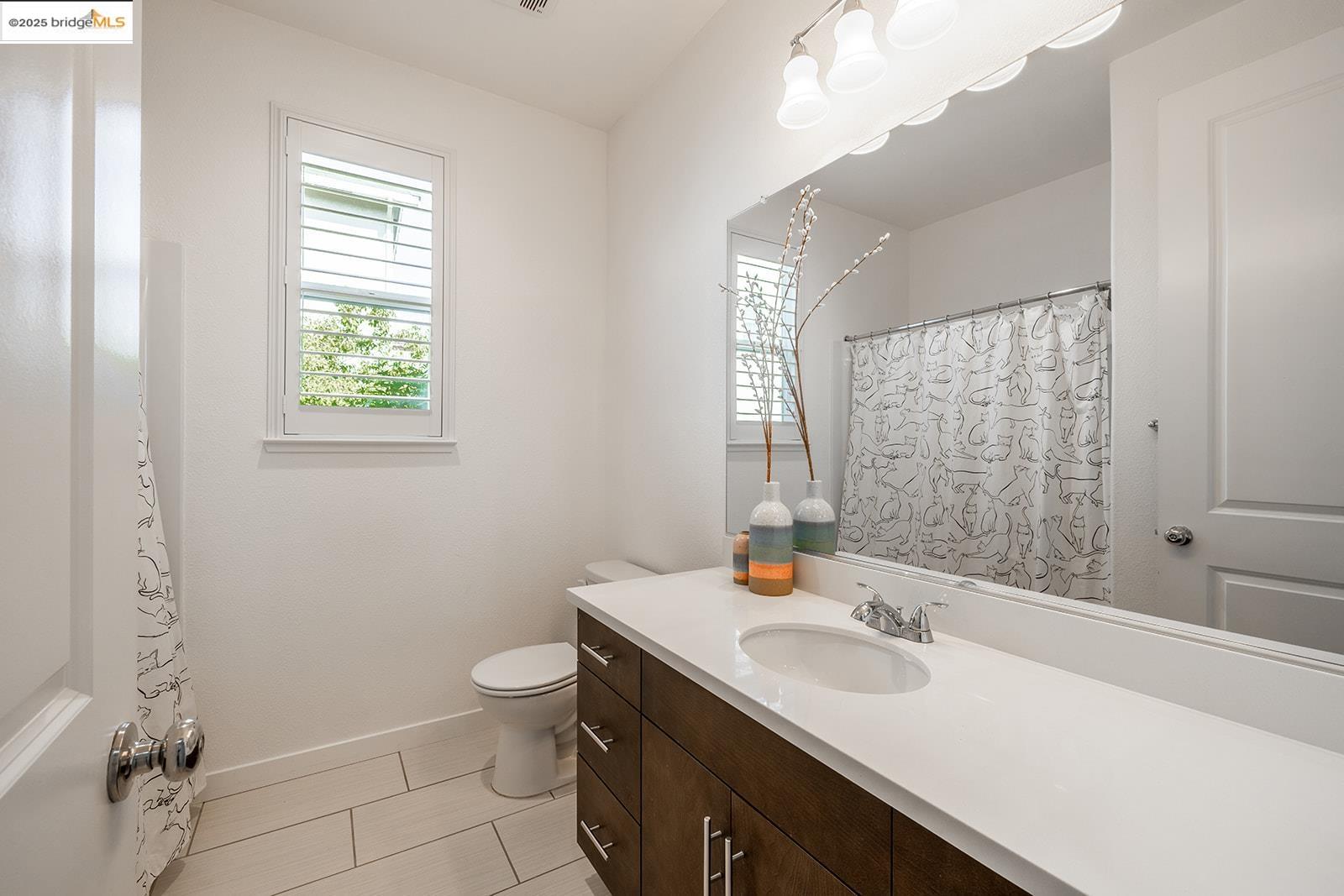 Detail Gallery Image 16 of 23 For 14 Prescott Circle, Oakley,  CA 94561-2096 - 3 Beds | 2 Baths