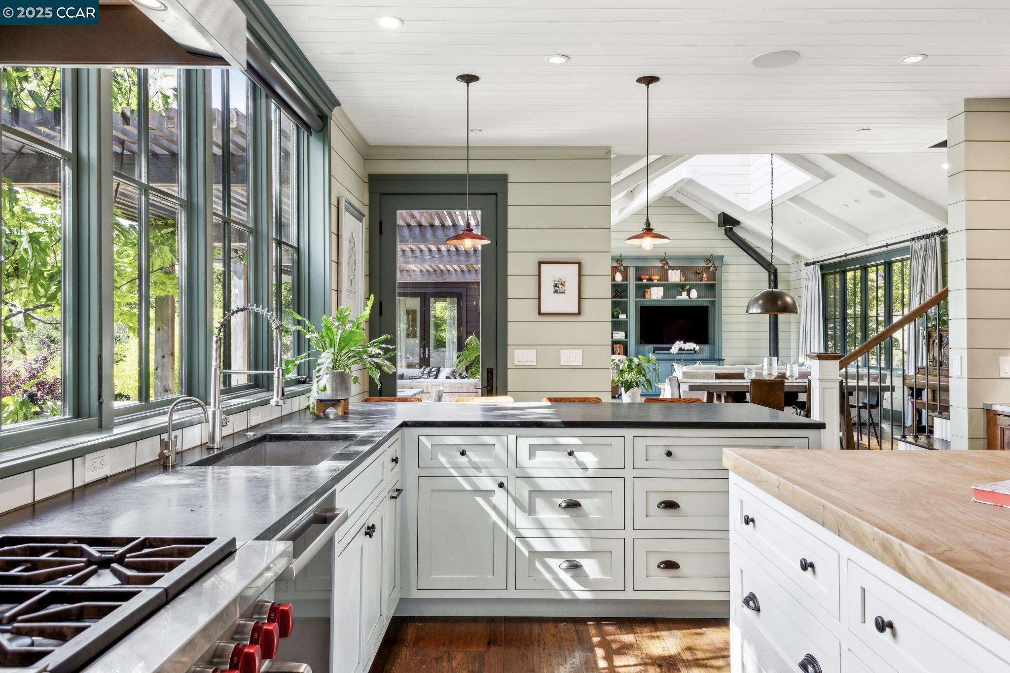 property-img
