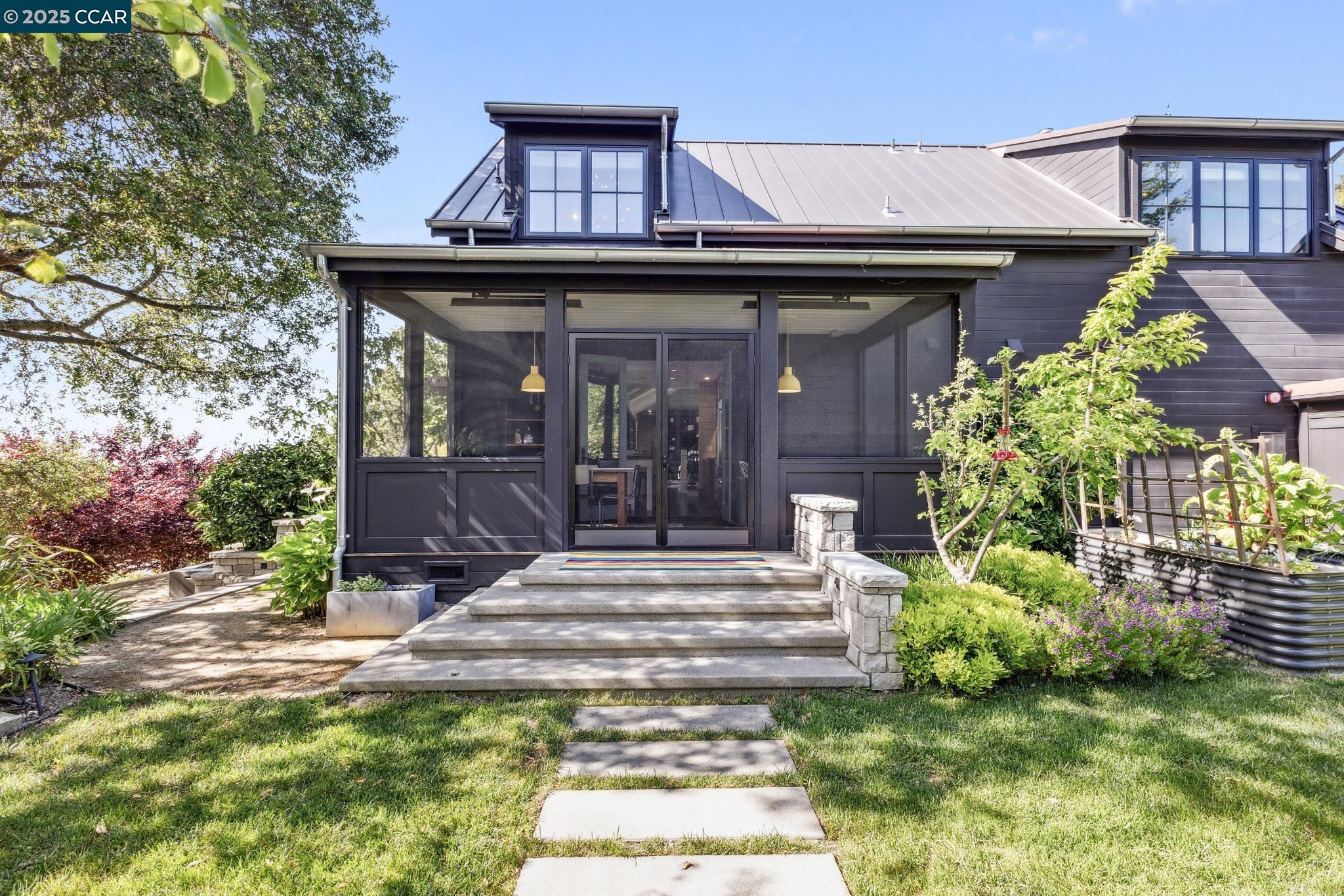 property-img