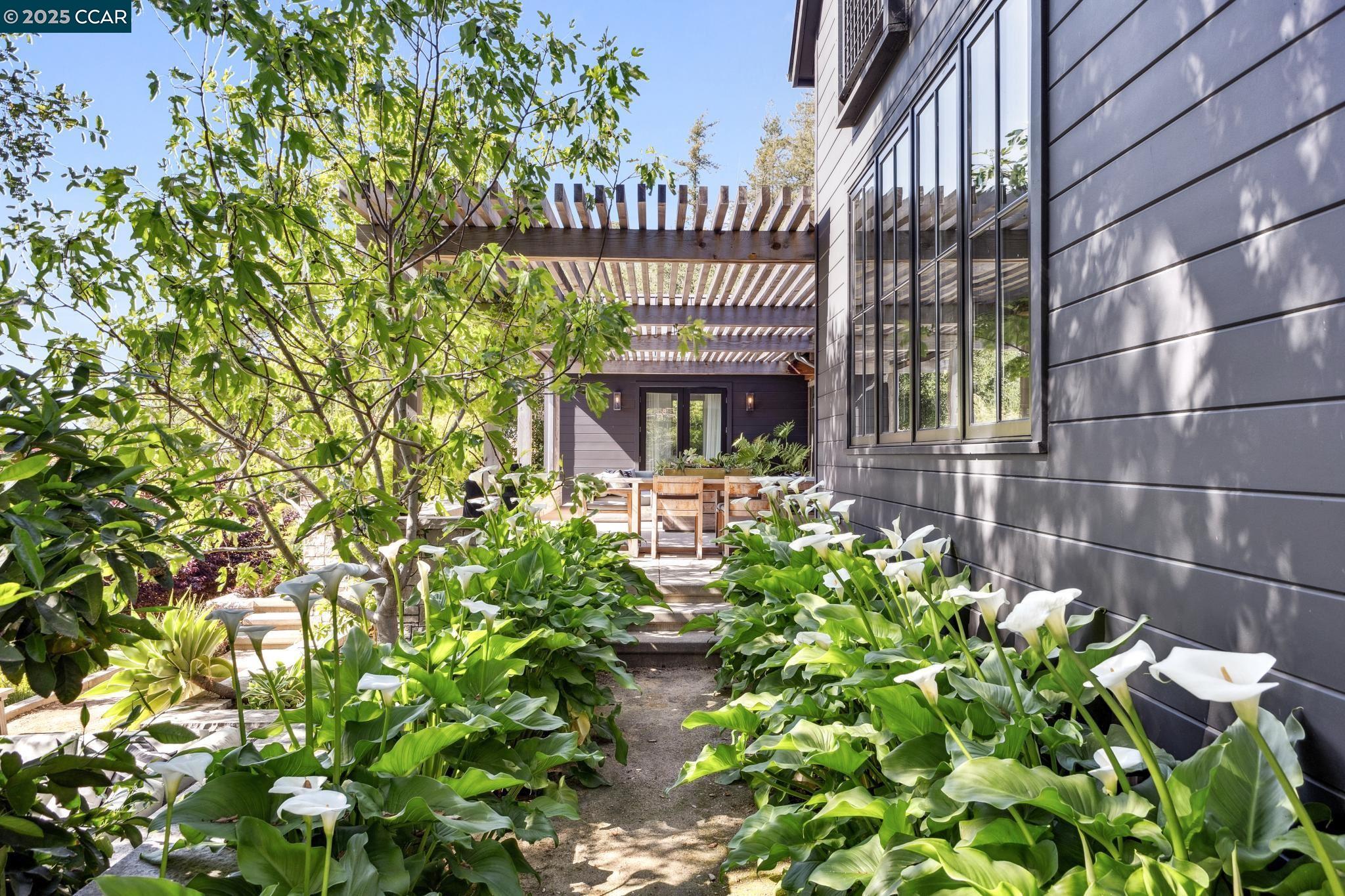 property-img
