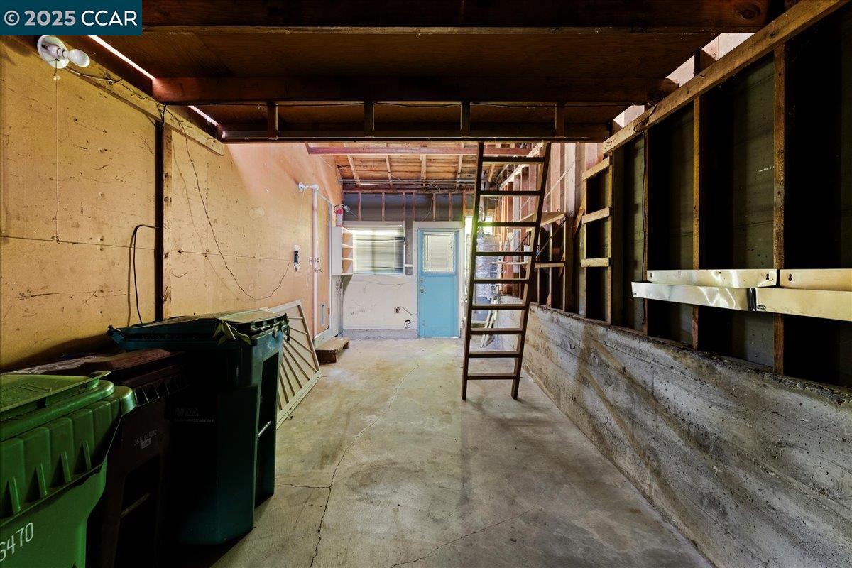 Detail Gallery Image 15 of 46 For 6615 Evergreen Ave, Oakland,  CA 94611 - 2 Beds | 1 Baths