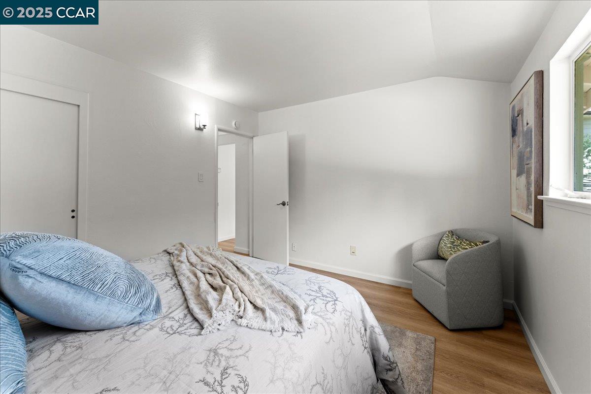 Detail Gallery Image 23 of 46 For 6615 Evergreen Ave, Oakland,  CA 94611 - 2 Beds | 1 Baths