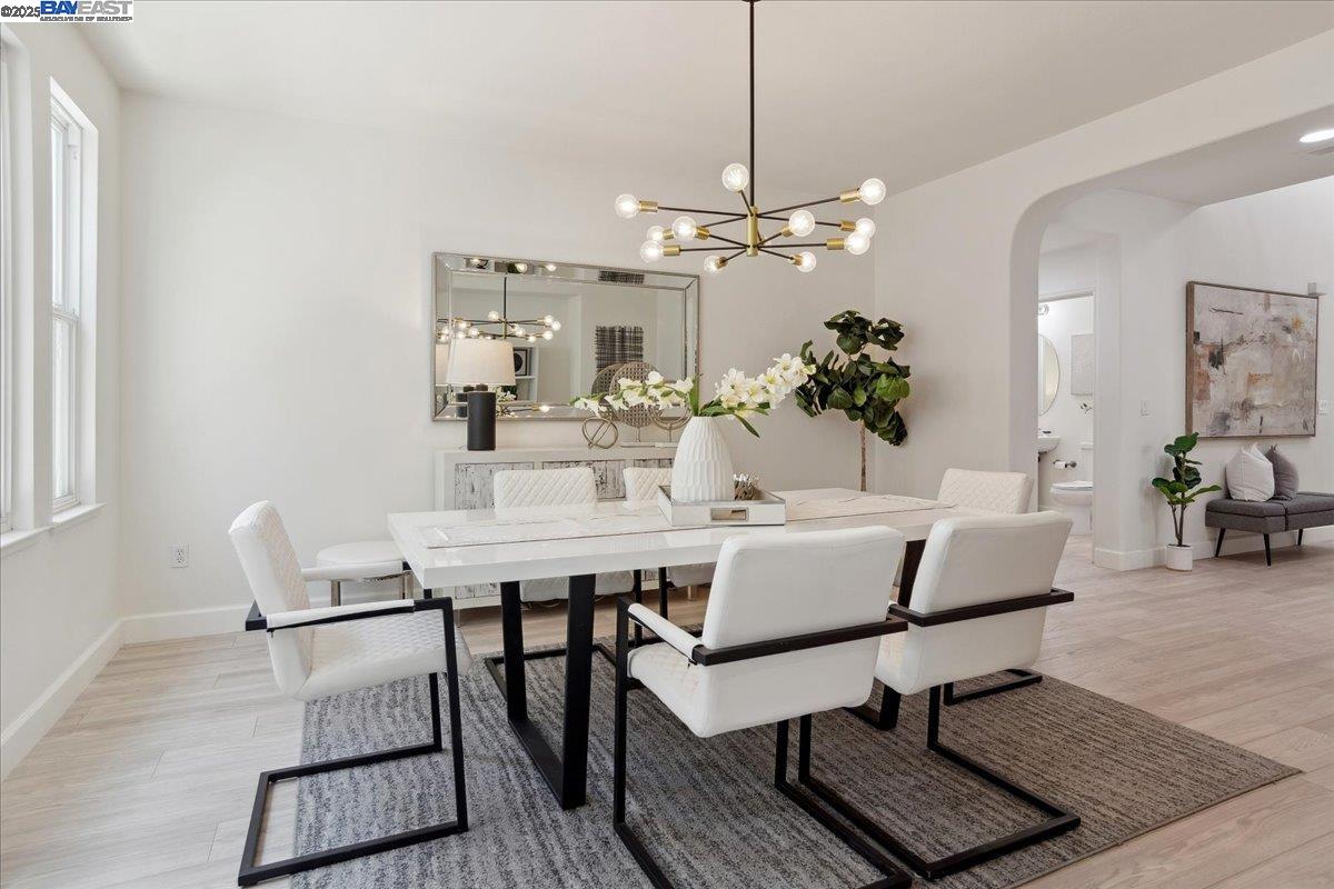 Detail Gallery Image 10 of 47 For 1139 Deer Creek Ct, Pleasanton,  CA 94566 - 5 Beds | 4 Baths