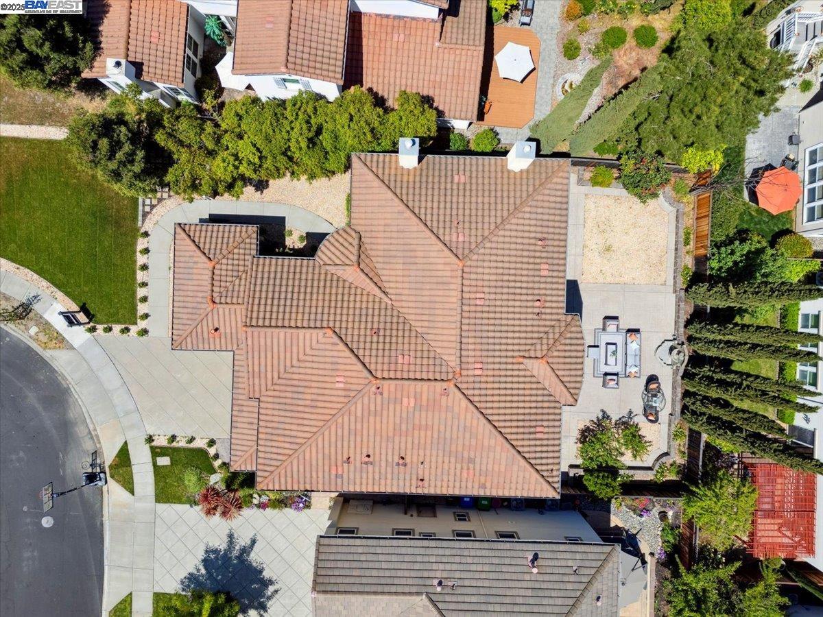 Detail Gallery Image 3 of 47 For 1139 Deer Creek Ct, Pleasanton,  CA 94566 - 5 Beds | 4 Baths