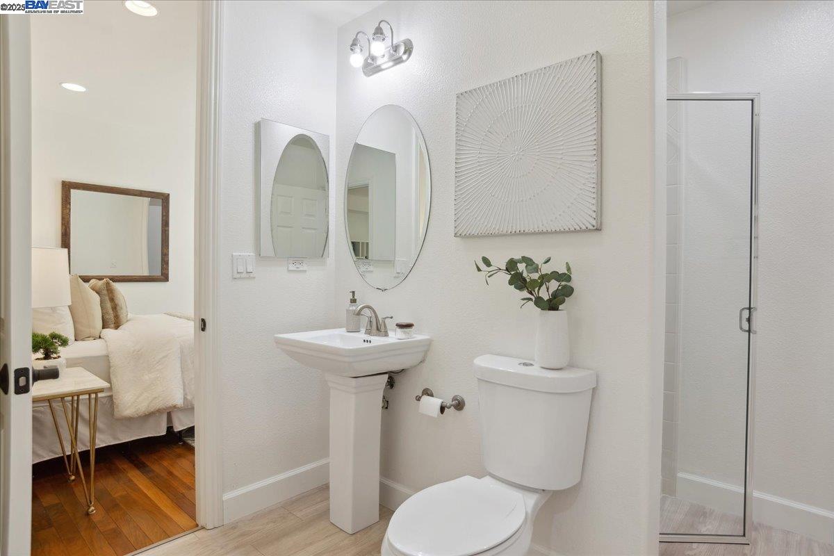 Detail Gallery Image 21 of 47 For 1139 Deer Creek Ct, Pleasanton,  CA 94566 - 5 Beds | 4 Baths