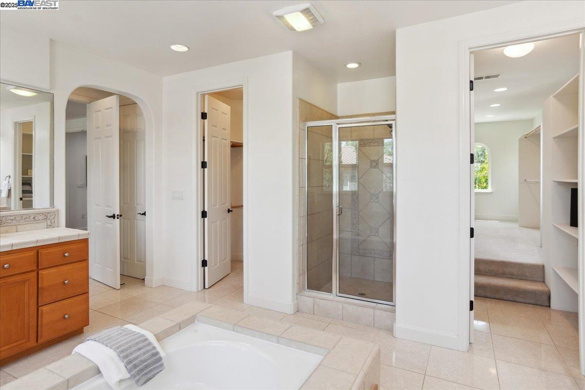 Detail Gallery Image 30 of 47 For 1139 Deer Creek Ct, Pleasanton,  CA 94566 - 5 Beds | 4 Baths
