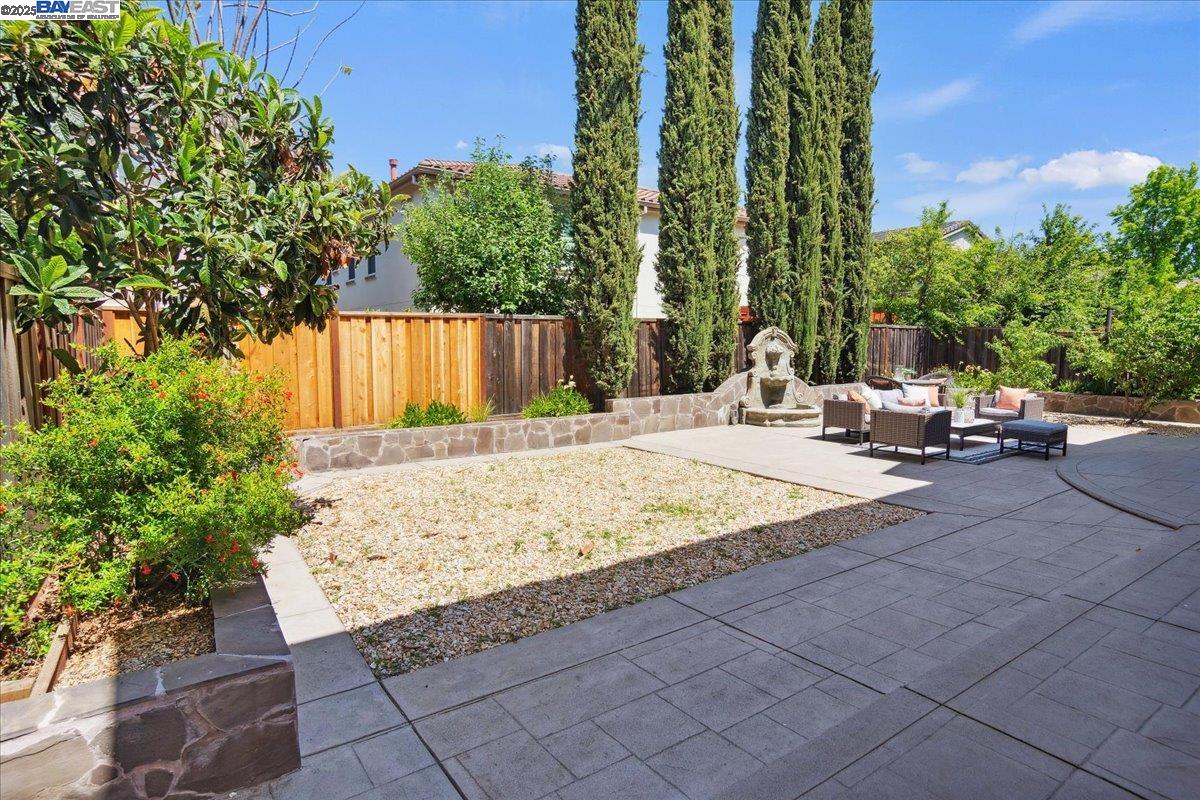 Detail Gallery Image 43 of 47 For 1139 Deer Creek Ct, Pleasanton,  CA 94566 - 5 Beds | 4 Baths