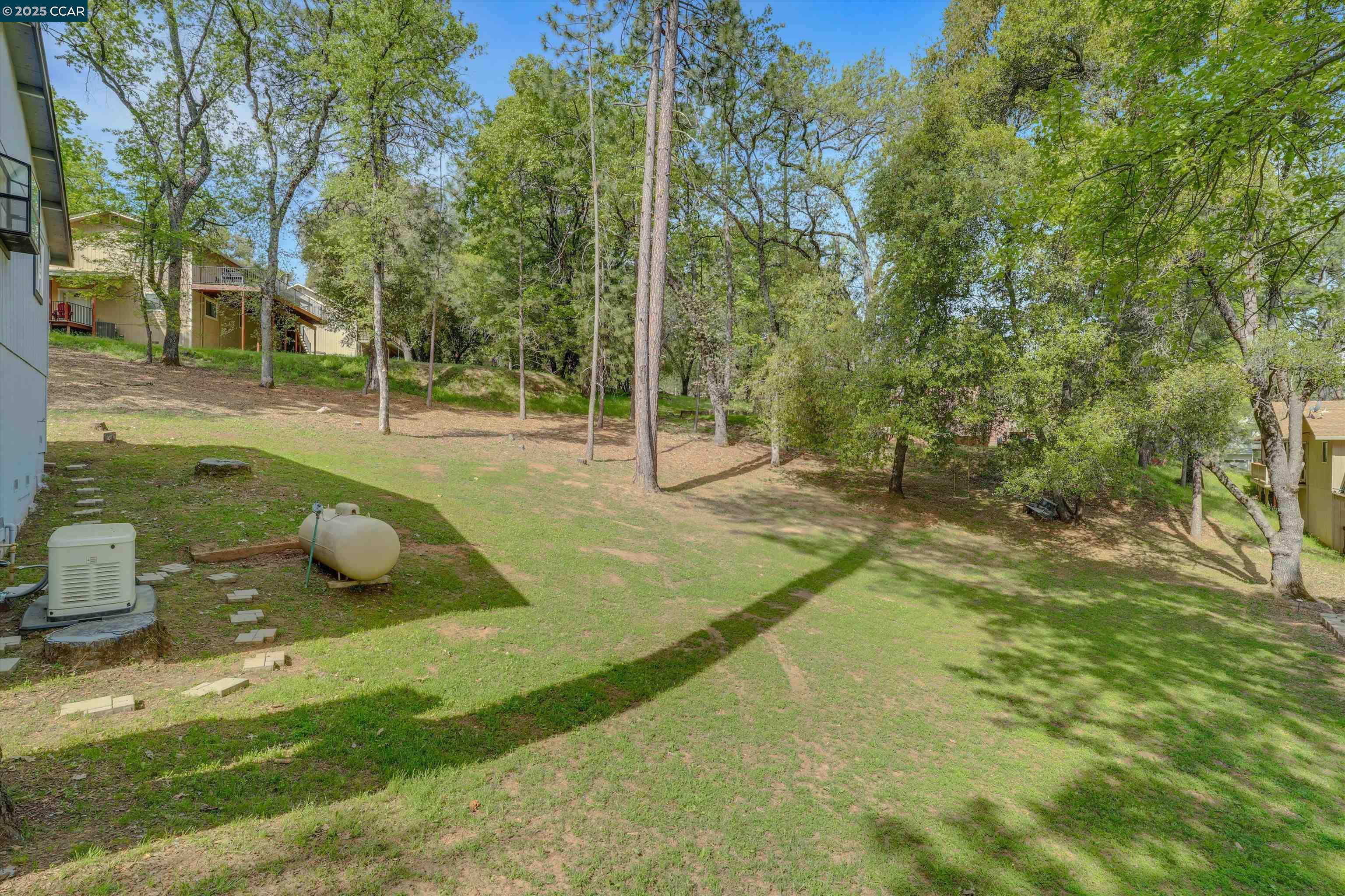Detail Gallery Image 12 of 58 For 18996 Digger Pine St, Groveland,  CA 95321 - 2 Beds | 2 Baths