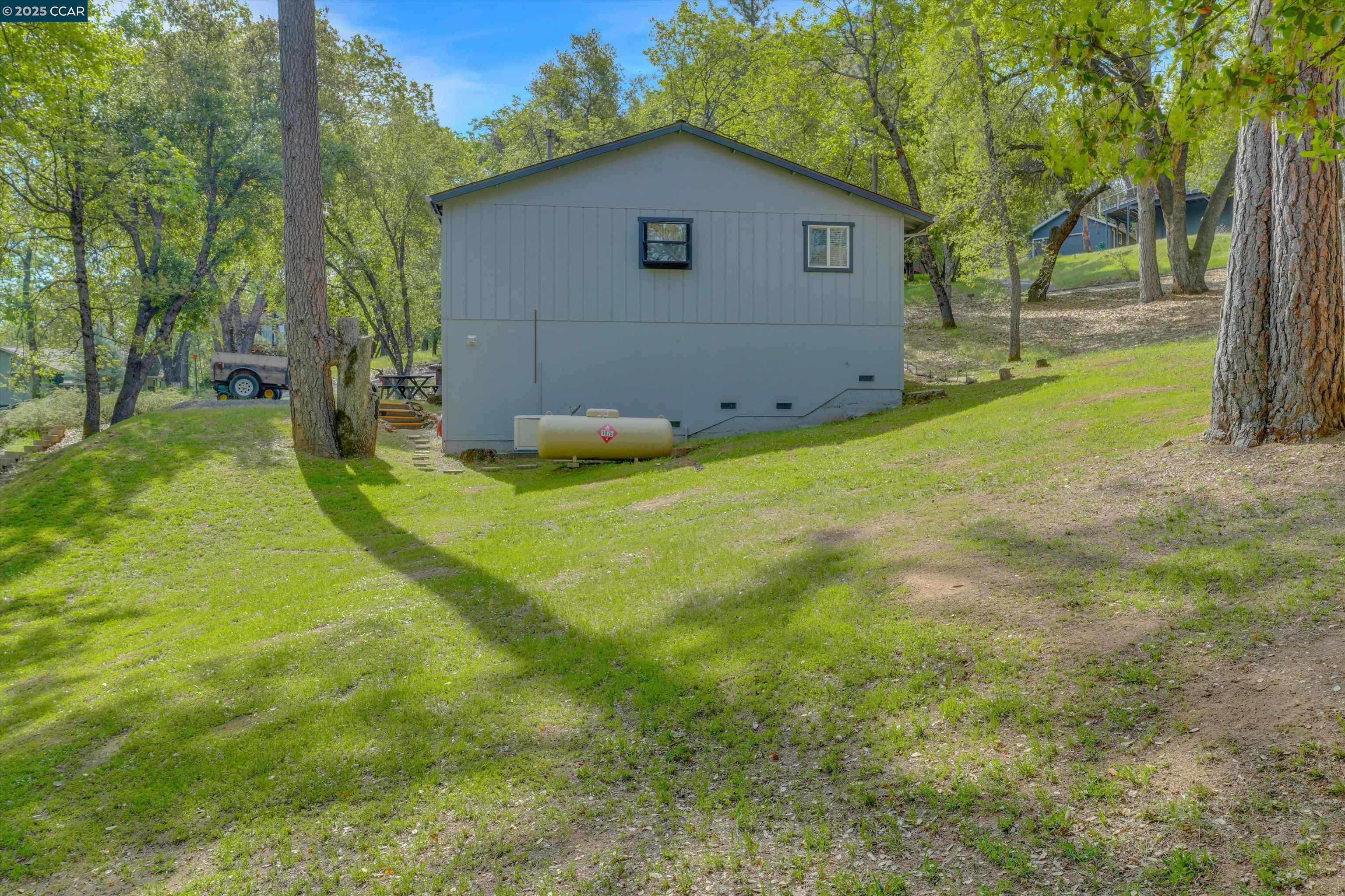 Detail Gallery Image 14 of 58 For 18996 Digger Pine St, Groveland,  CA 95321 - 2 Beds | 2 Baths