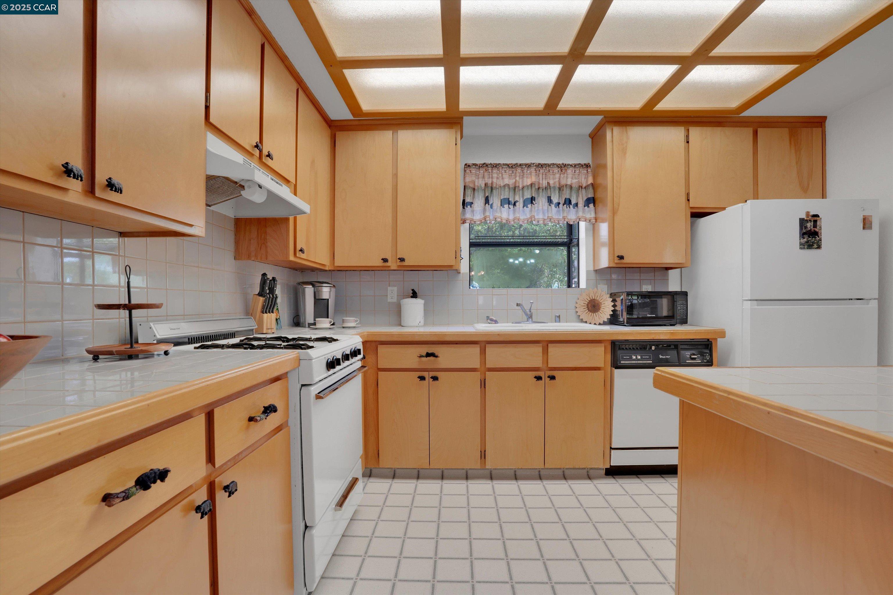Detail Gallery Image 27 of 58 For 18996 Digger Pine St, Groveland,  CA 95321 - 2 Beds | 2 Baths
