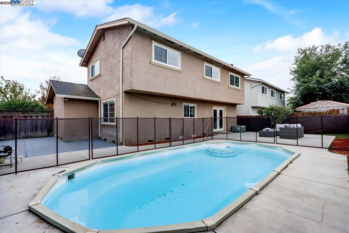 Detail Gallery Image 26 of 29 For 5921 Indian Ave, San Jose,  CA 95123 - 5 Beds | 3 Baths