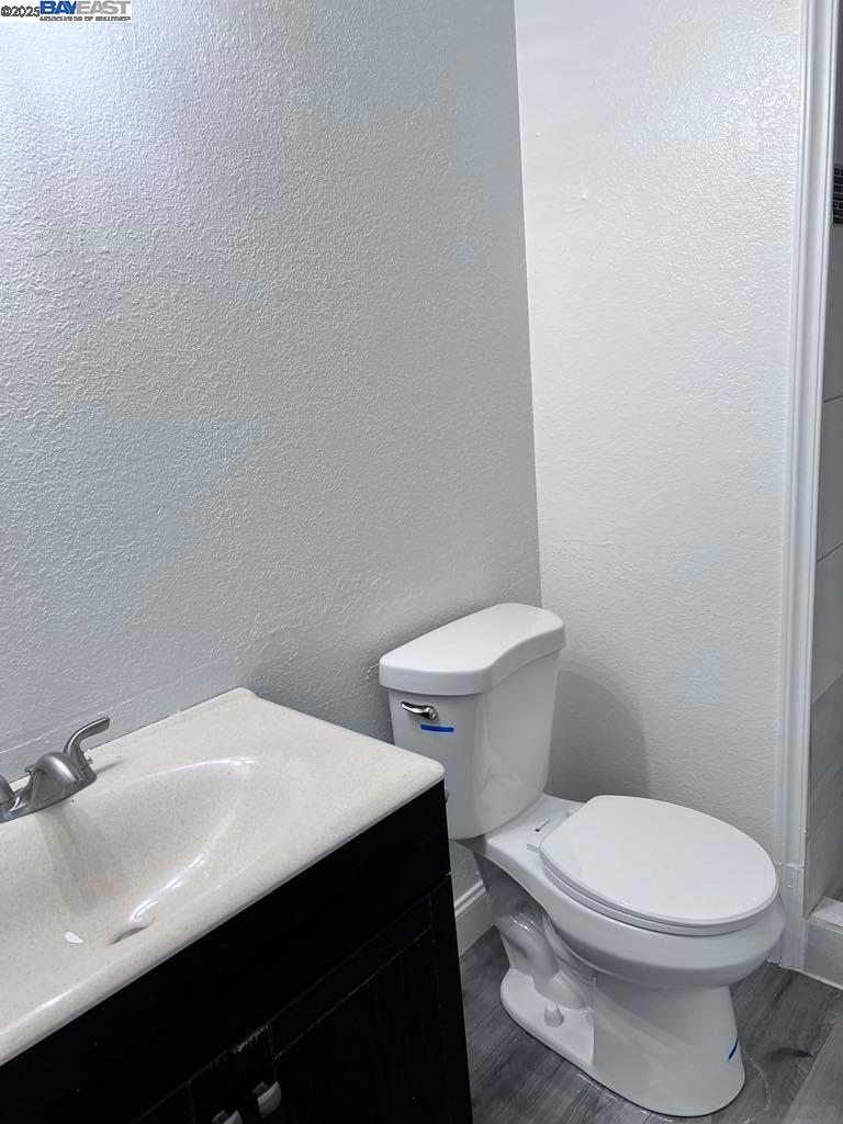 Detail Gallery Image 11 of 16 For 2202 Banyan Way, Antioch,  CA 94509 - 4 Beds | 2/1 Baths