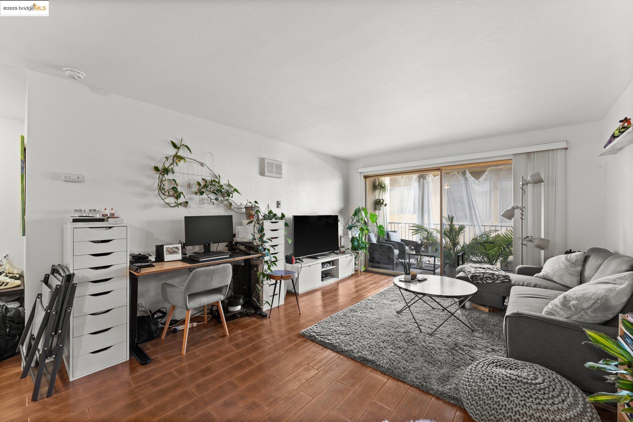 Photo #2: 41095865 Listing 