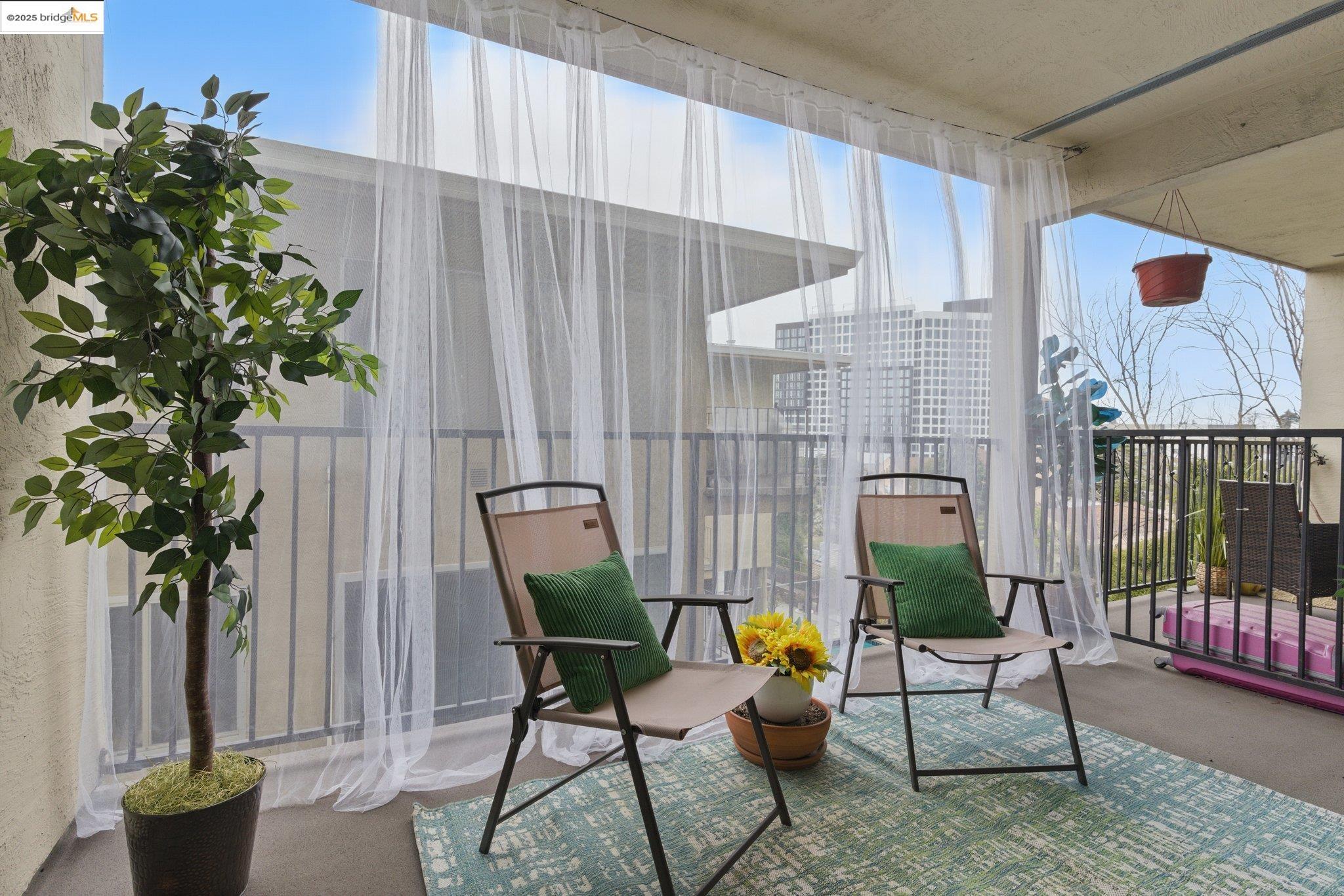 Detail Gallery Image 12 of 27 For 85 Vernon #206,  Oakland,  CA 94610 - 1 Beds | 1 Baths
