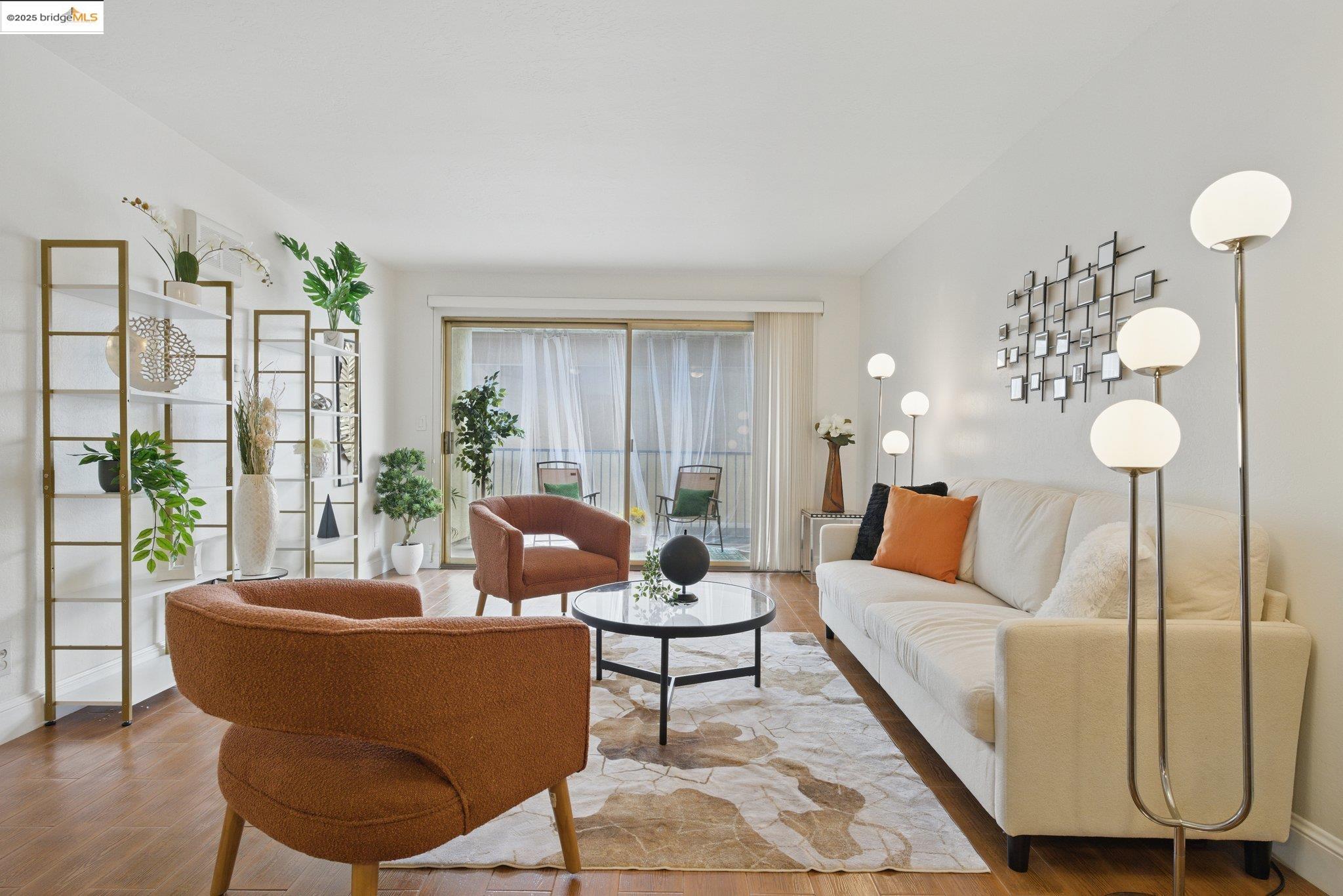 Detail Gallery Image 8 of 27 For 85 Vernon #206,  Oakland,  CA 94610 - 1 Beds | 1 Baths
