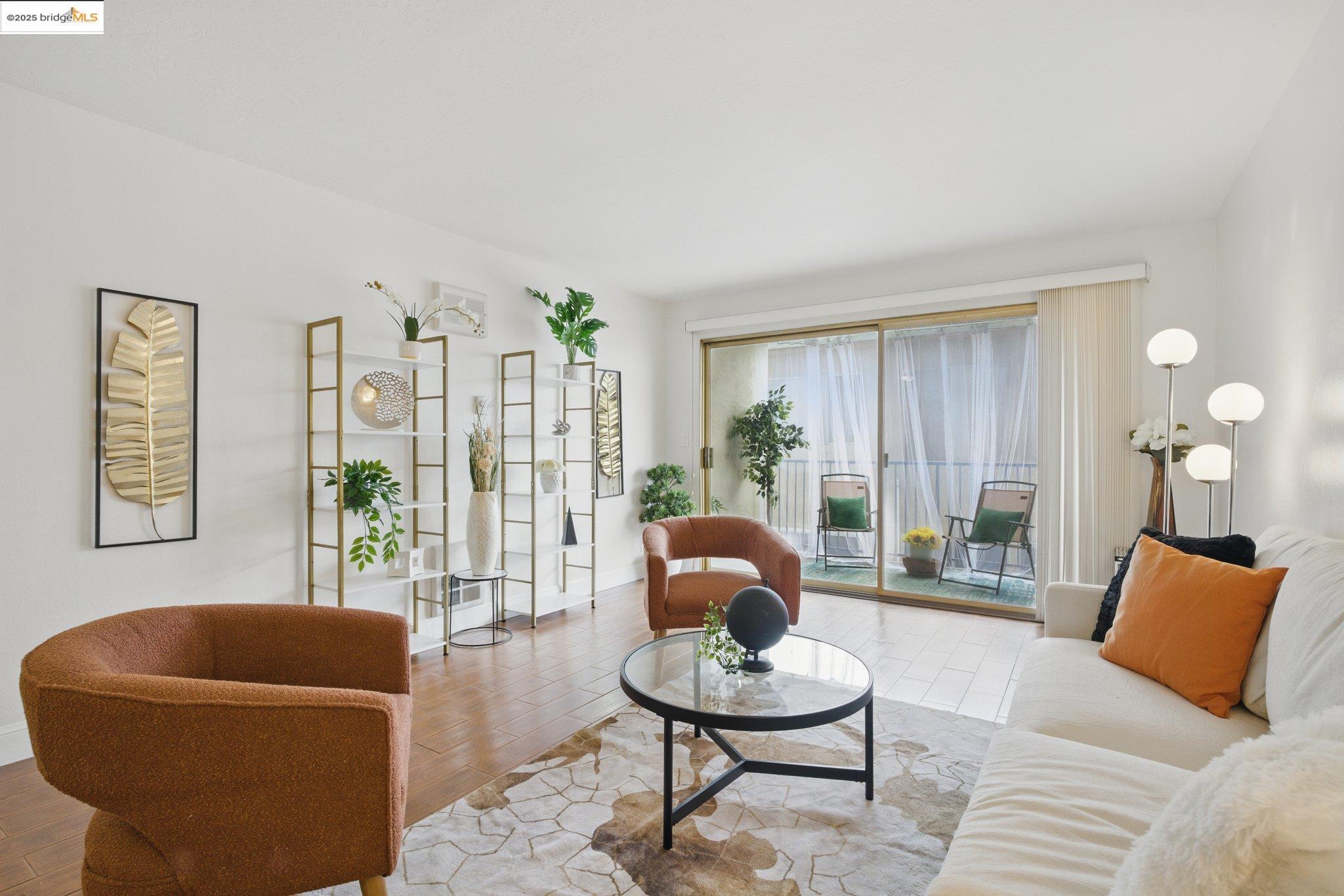 Detail Gallery Image 9 of 27 For 85 Vernon #206,  Oakland,  CA 94610 - 1 Beds | 1 Baths