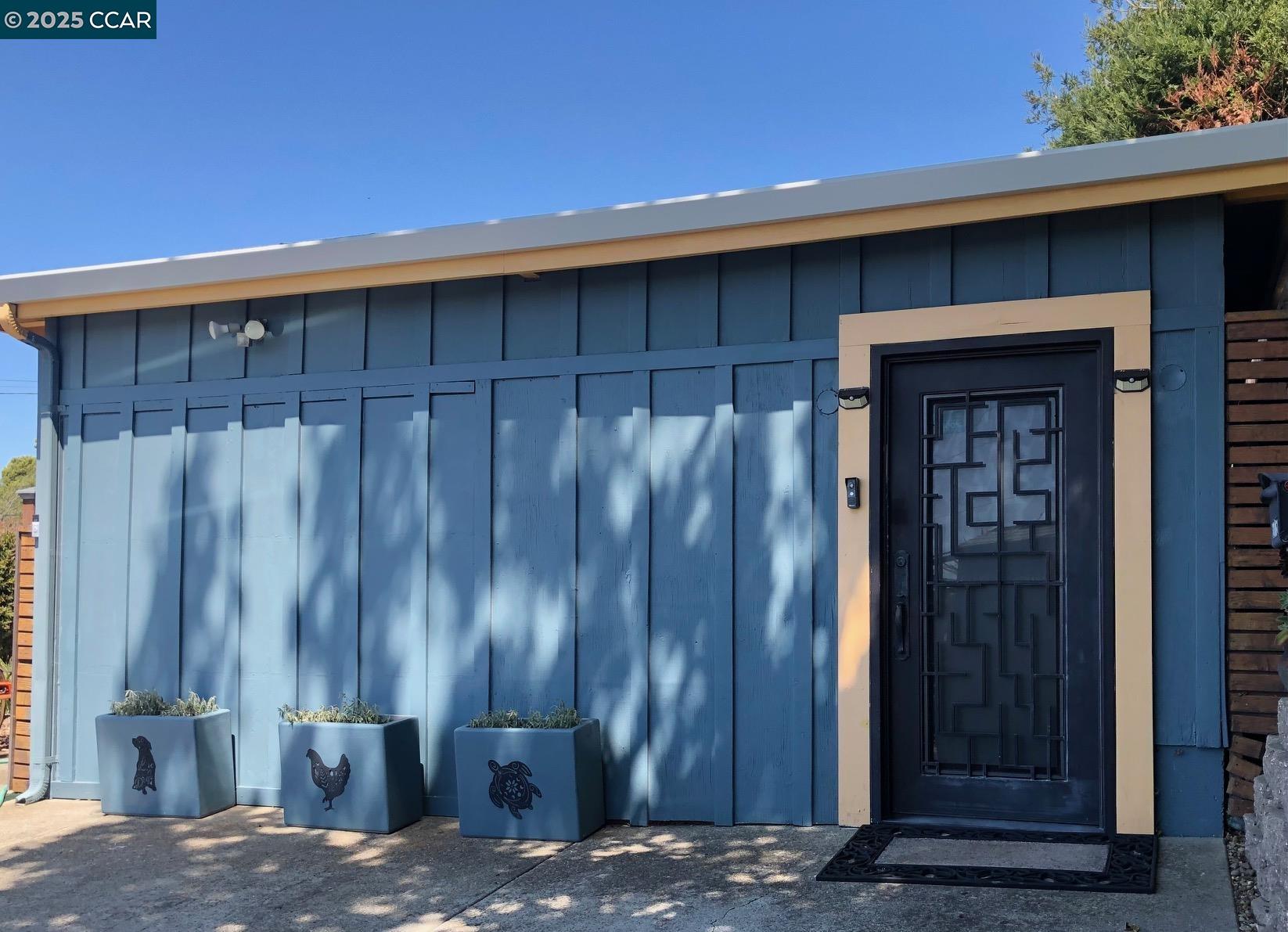 Detail Gallery Image 25 of 46 For 1502 Hillcrest Road, San Pablo,  CA 94806 - 2 Beds | 2/1 Baths