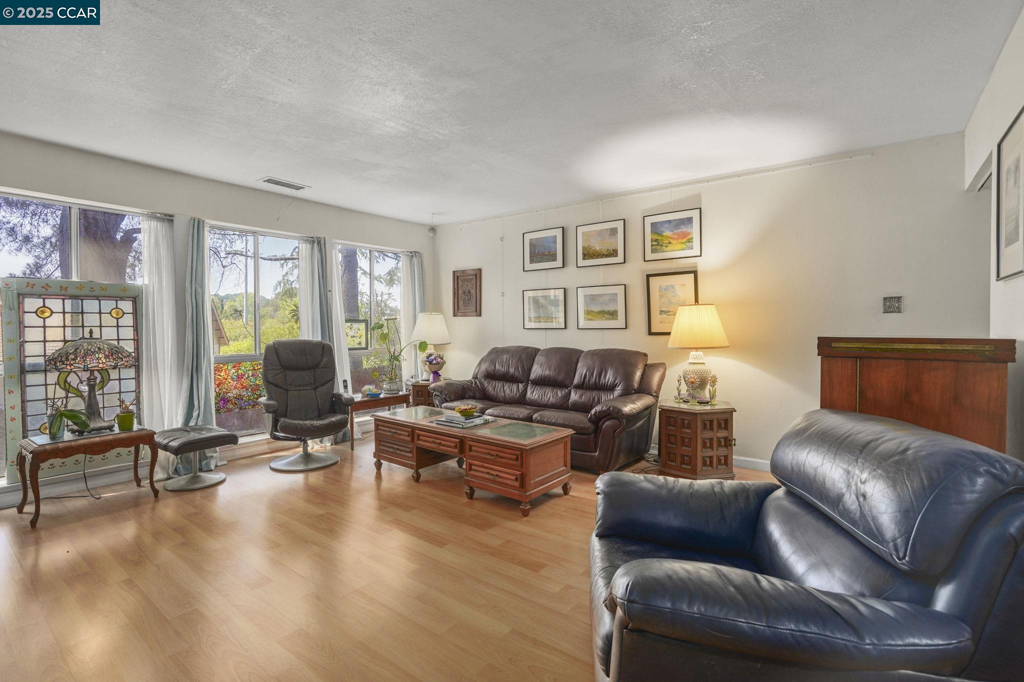 Browse active condo listings in RIDGEVIEW PLEASANT HILL