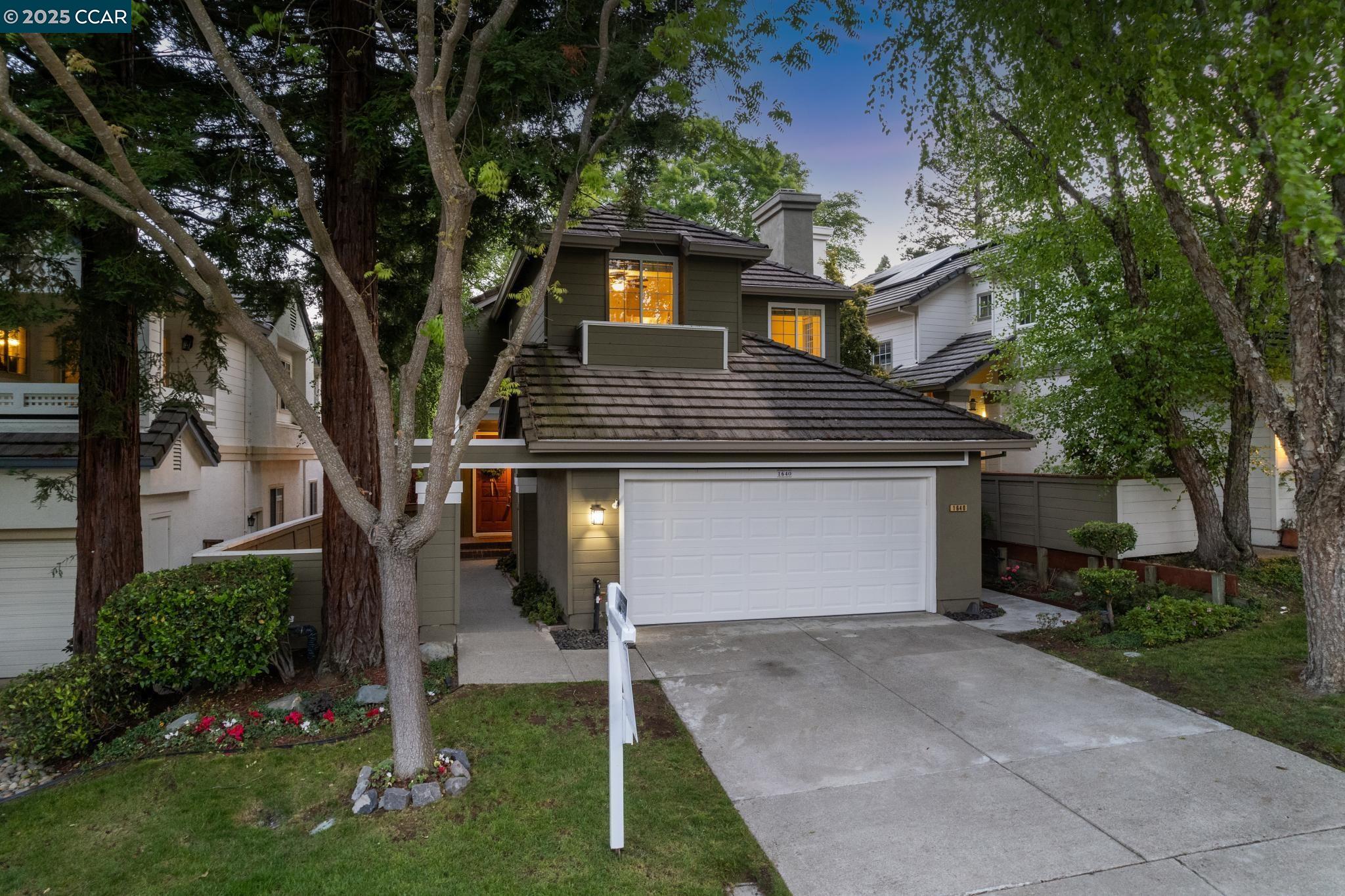 Detail Gallery Image 1 of 1 For 1640 Fountain Springs Cir, Danville,  CA 94526 - 4 Beds | 2/1 Baths