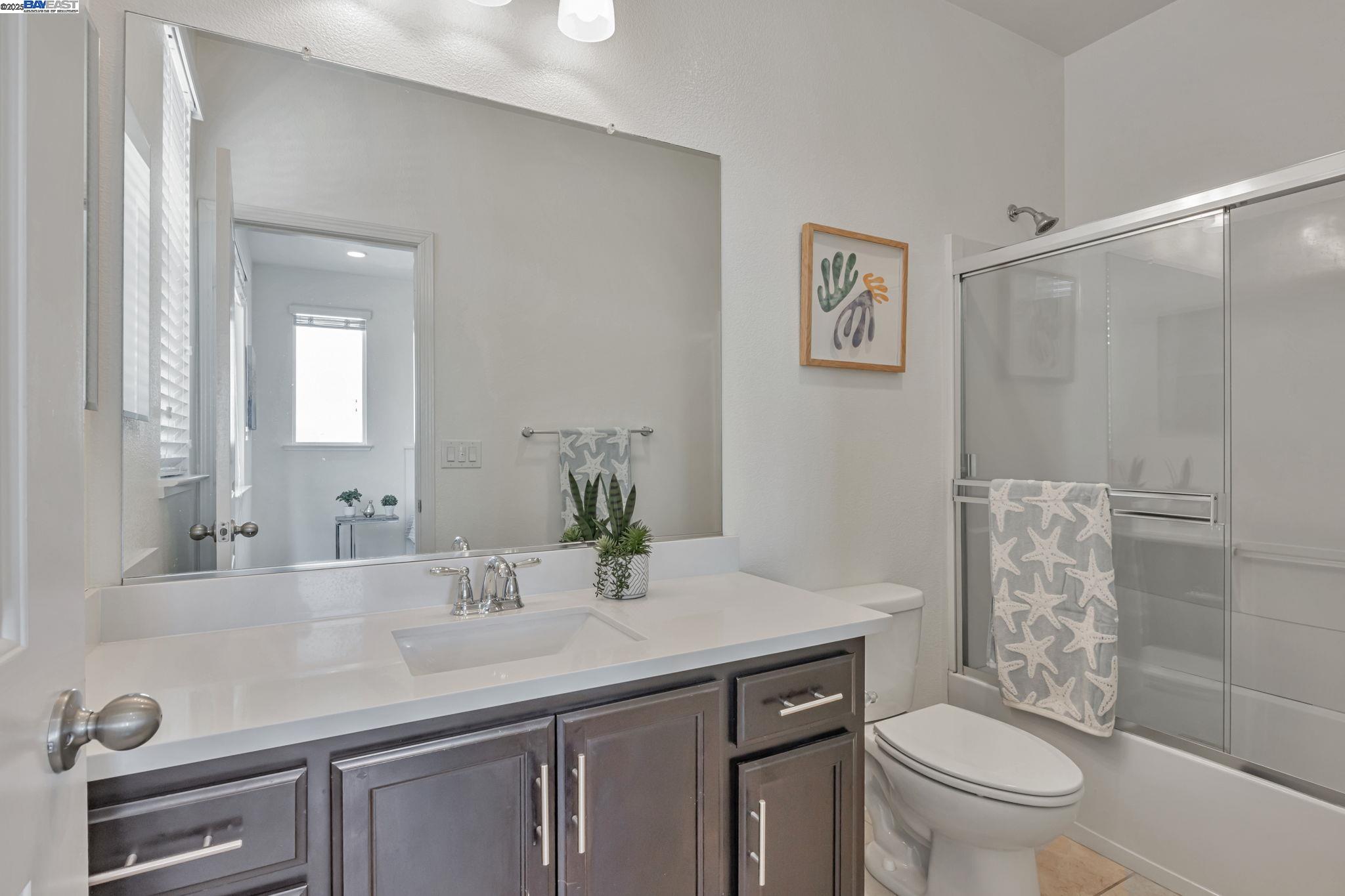 Detail Gallery Image 27 of 39 For 5681 Pandorea Terrace, Newark,  CA 94560 - 3 Beds | 3 Baths