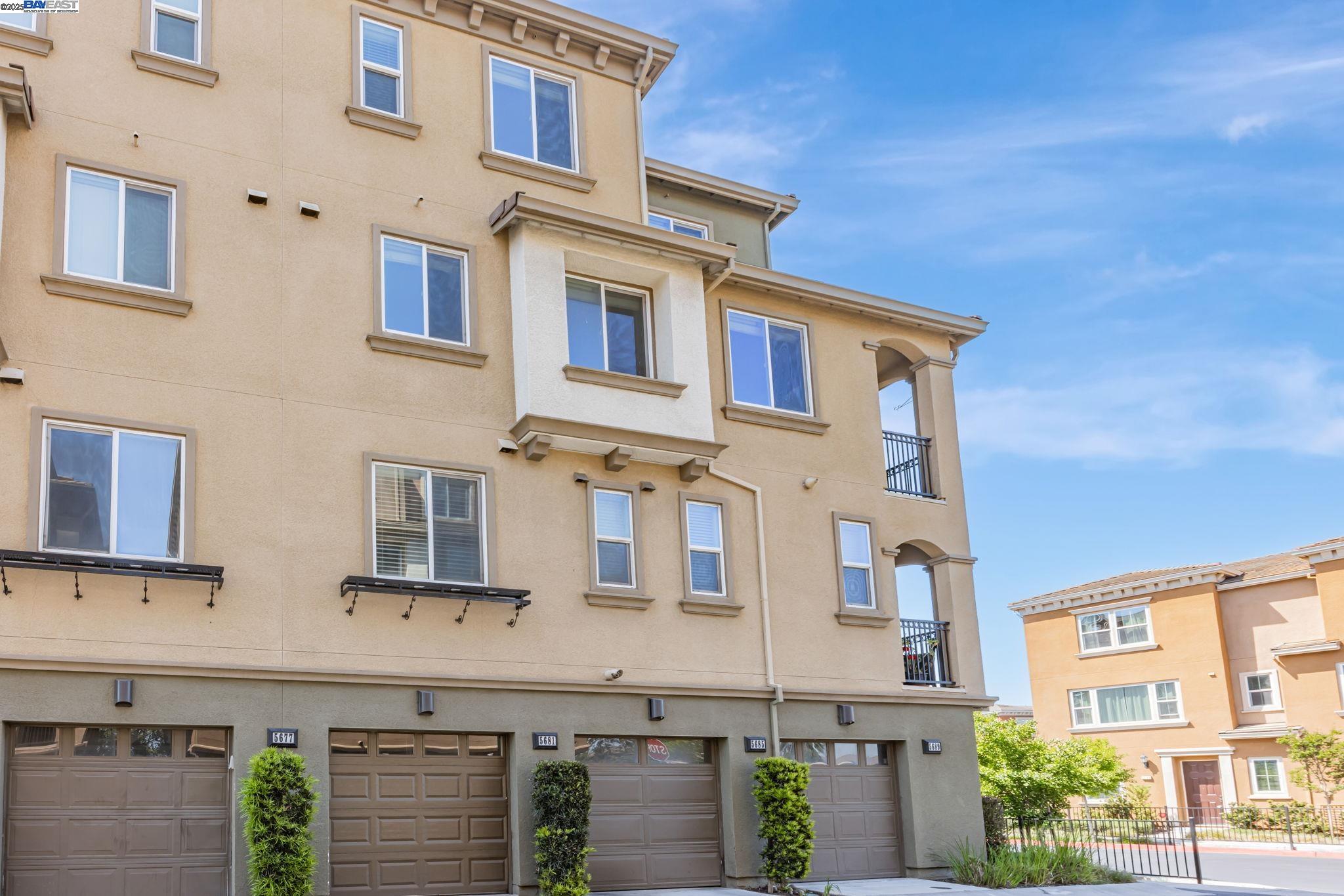 Detail Gallery Image 36 of 39 For 5681 Pandorea Terrace, Newark,  CA 94560 - 3 Beds | 3 Baths