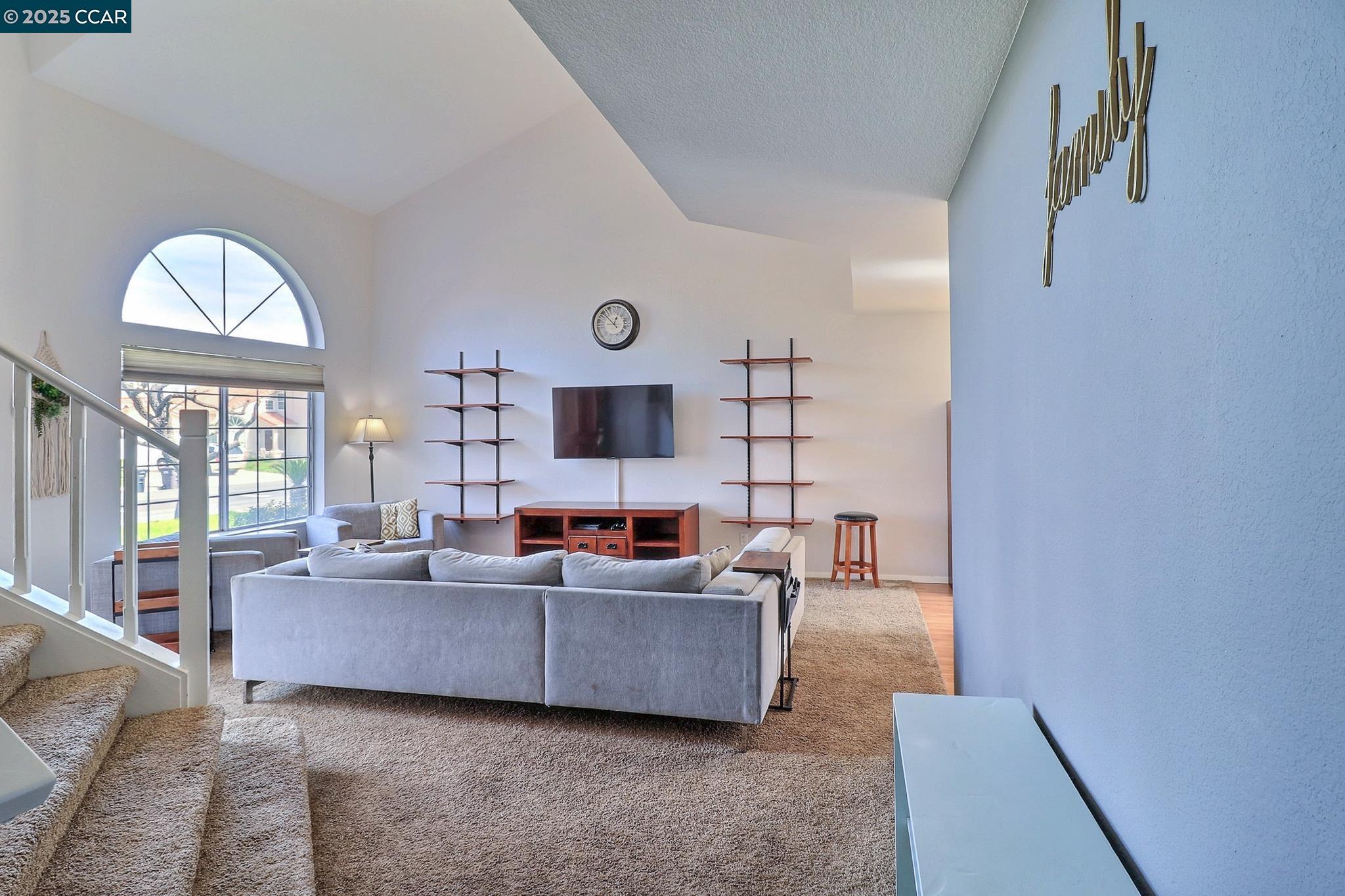 1728 Peachwillow St, Pittsburg, California 94565, 4 Bedrooms Bedrooms, 10 Rooms Rooms,2 BathroomsBathrooms,Residential Lease,For Rent,1728 Peachwillow St,41095877