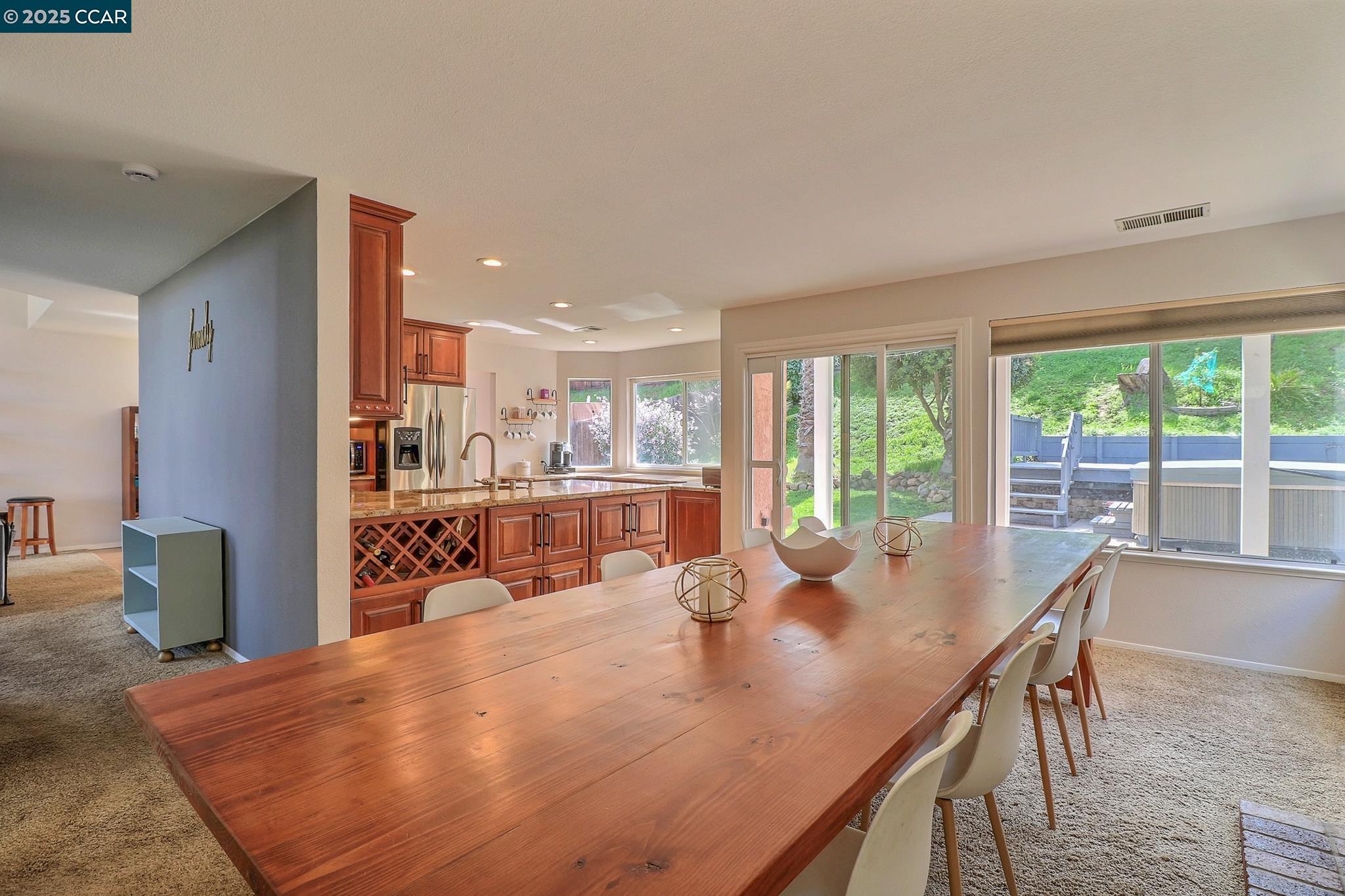 1728 Peachwillow St, Pittsburg, California 94565, 4 Bedrooms Bedrooms, 10 Rooms Rooms,2 BathroomsBathrooms,Residential Lease,For Rent,1728 Peachwillow St,41095877