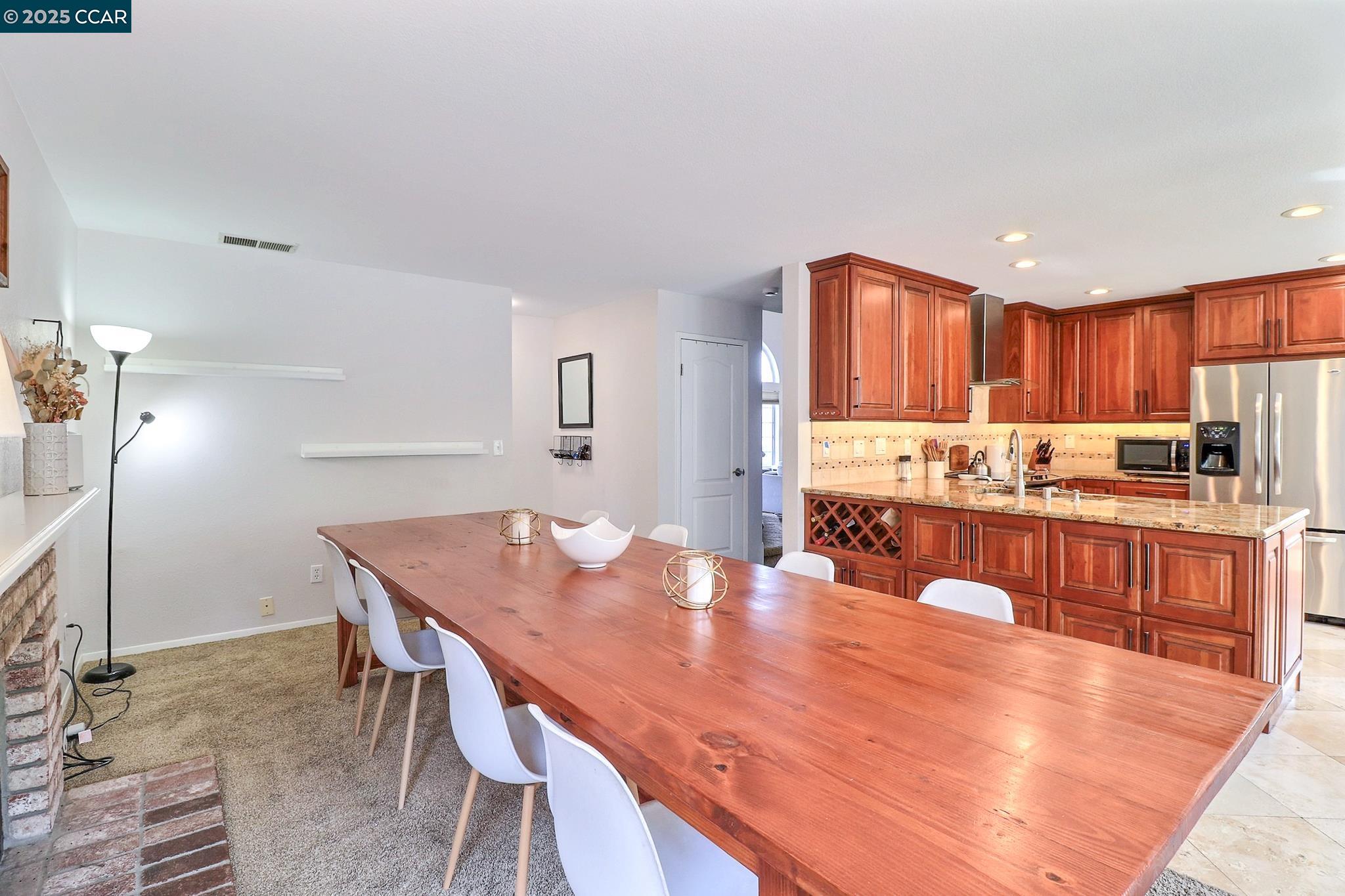 1728 Peachwillow St, Pittsburg, California 94565, 4 Bedrooms Bedrooms, 10 Rooms Rooms,2 BathroomsBathrooms,Residential Lease,For Rent,1728 Peachwillow St,41095877