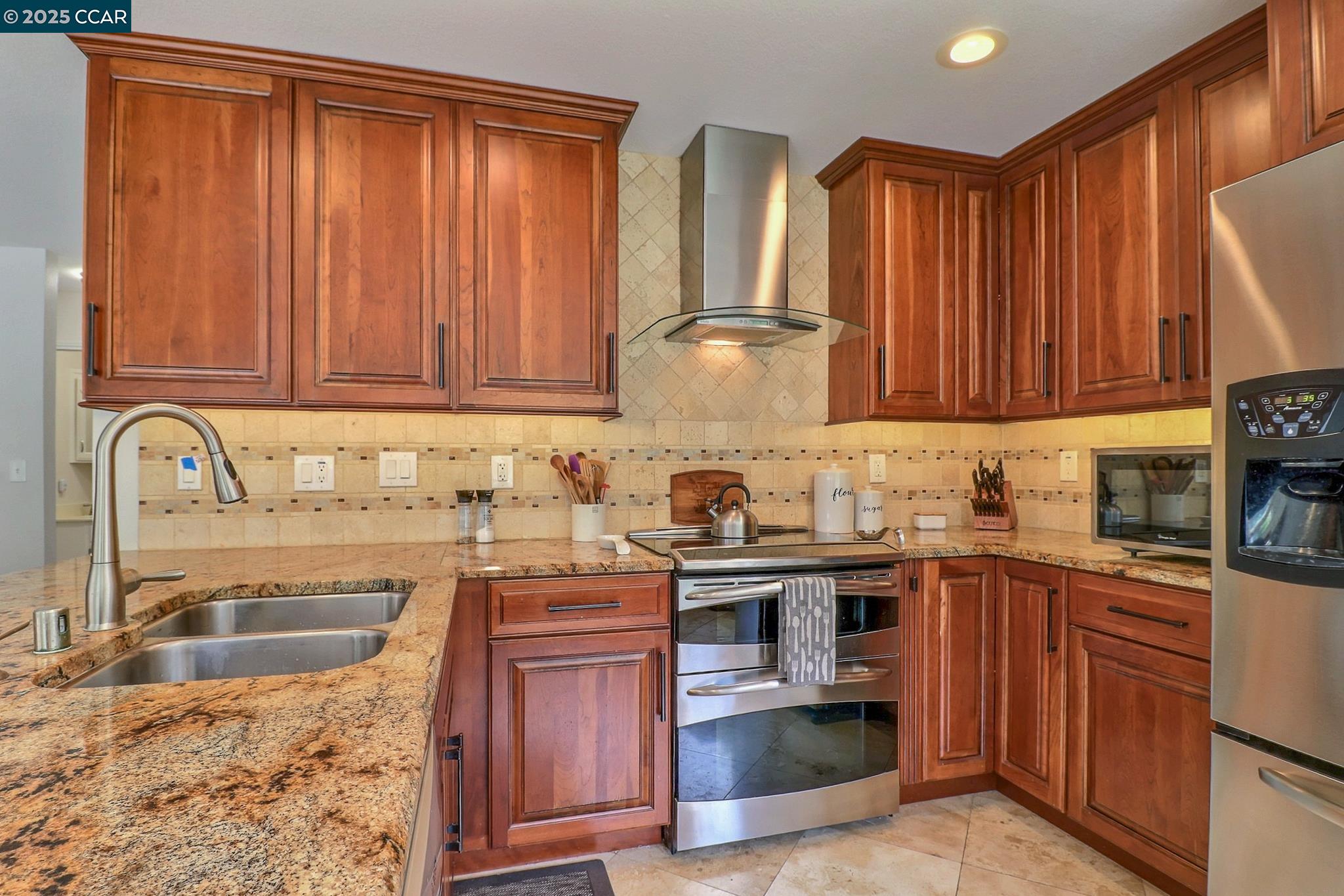 1728 Peachwillow St, Pittsburg, California 94565, 4 Bedrooms Bedrooms, 10 Rooms Rooms,2 BathroomsBathrooms,Residential Lease,For Rent,1728 Peachwillow St,41095877