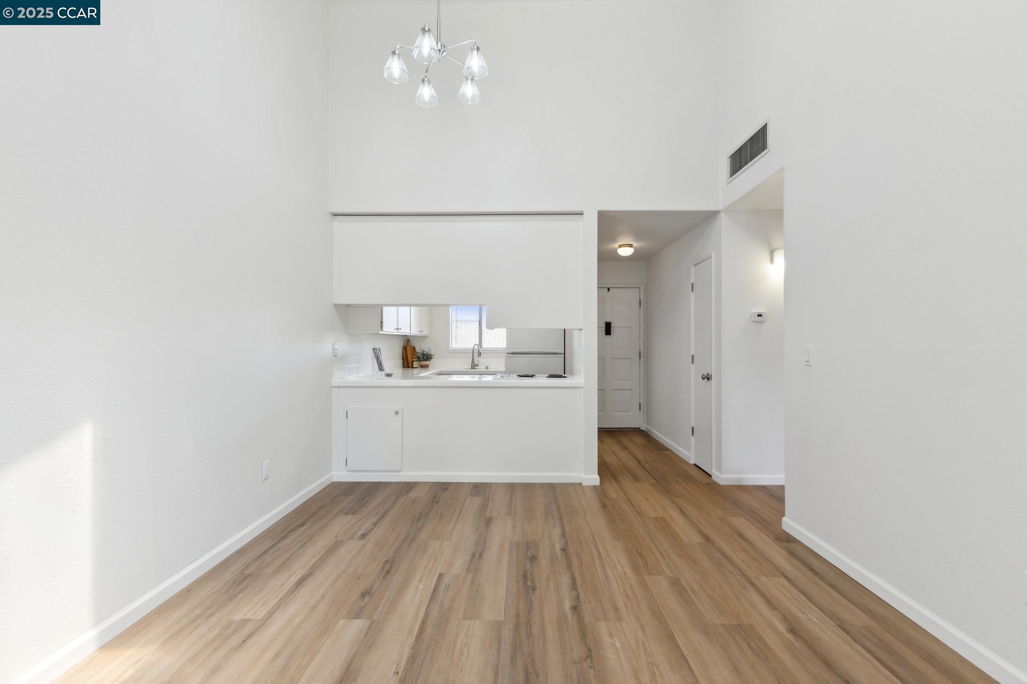 Photo #16: 41095881 Listing: Photo #16