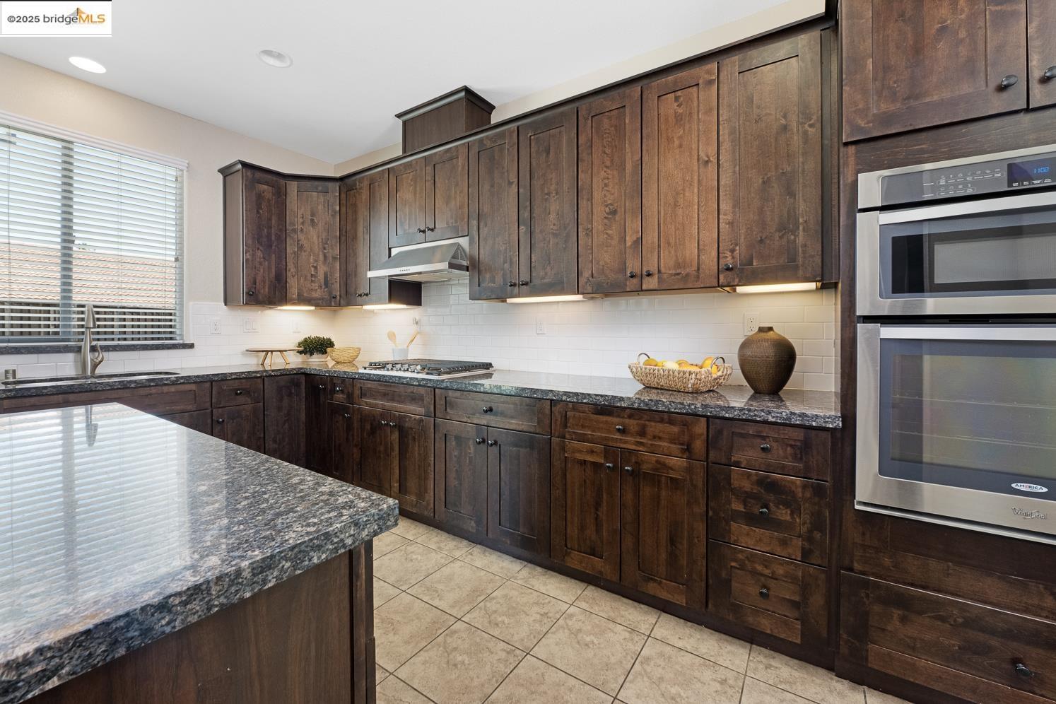 Detail Gallery Image 11 of 44 For 1604 Coventry Dr, Oakley,  CA 94561 - 4 Beds | 2/1 Baths