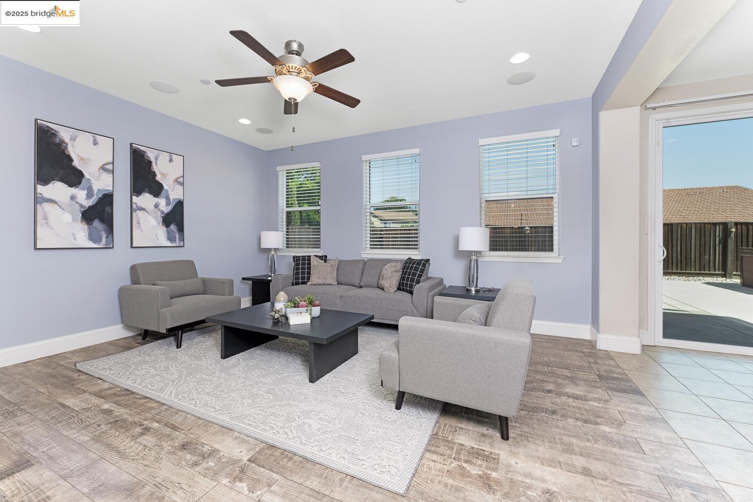 Detail Gallery Image 15 of 44 For 1604 Coventry Dr, Oakley,  CA 94561 - 4 Beds | 2/1 Baths