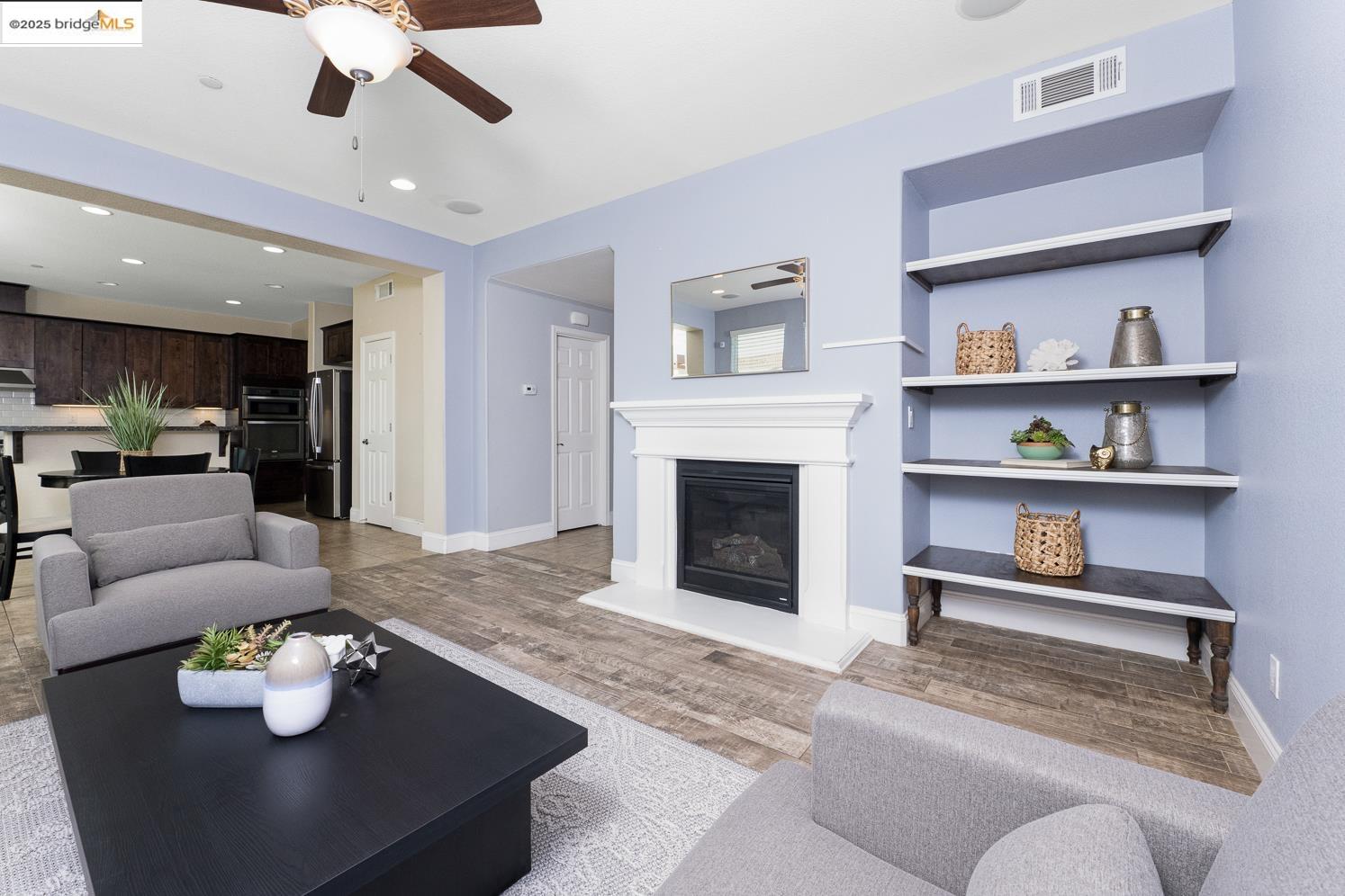 Detail Gallery Image 16 of 44 For 1604 Coventry Dr, Oakley,  CA 94561 - 4 Beds | 2/1 Baths