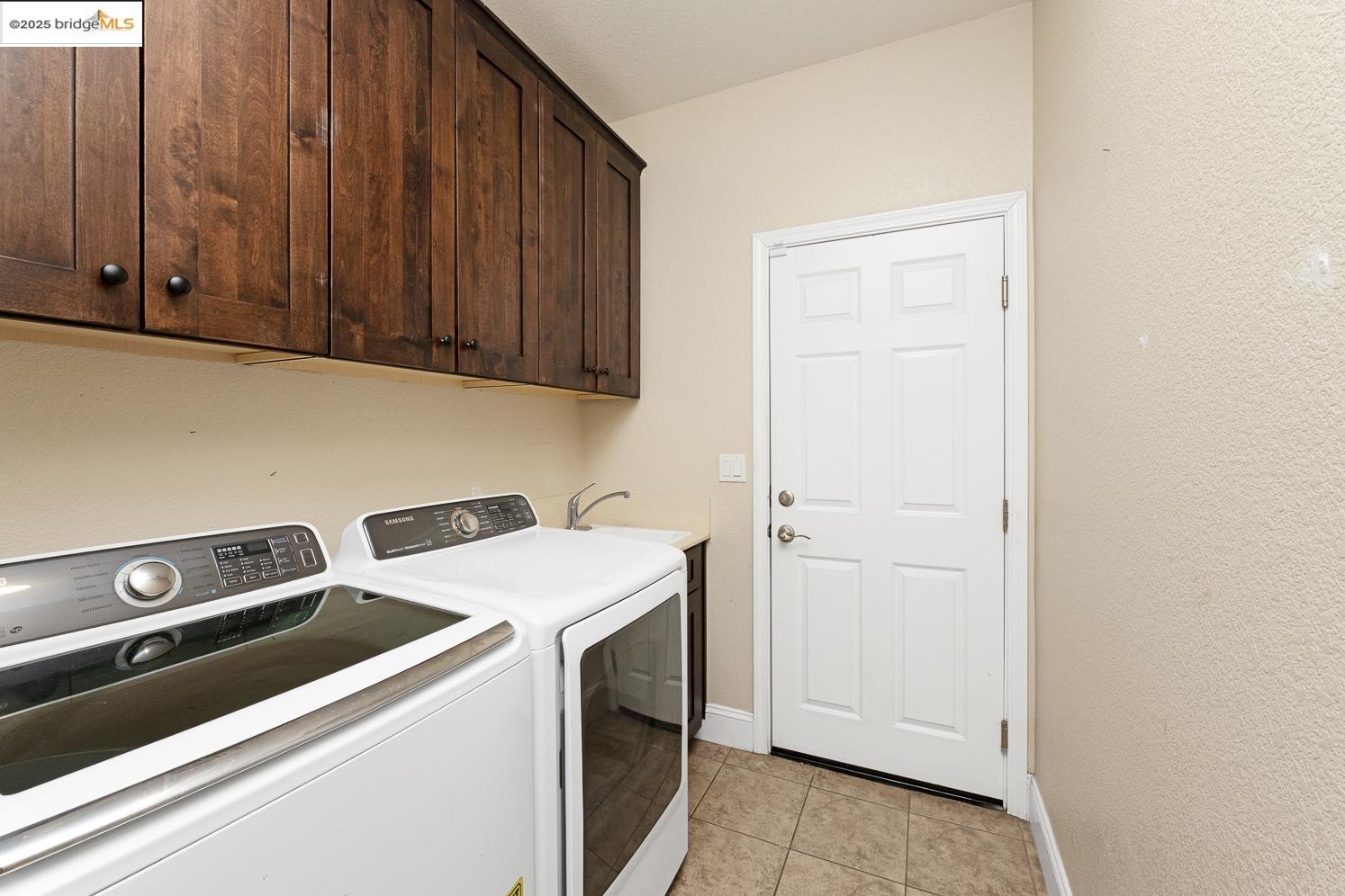 Detail Gallery Image 19 of 44 For 1604 Coventry Dr, Oakley,  CA 94561 - 4 Beds | 2/1 Baths