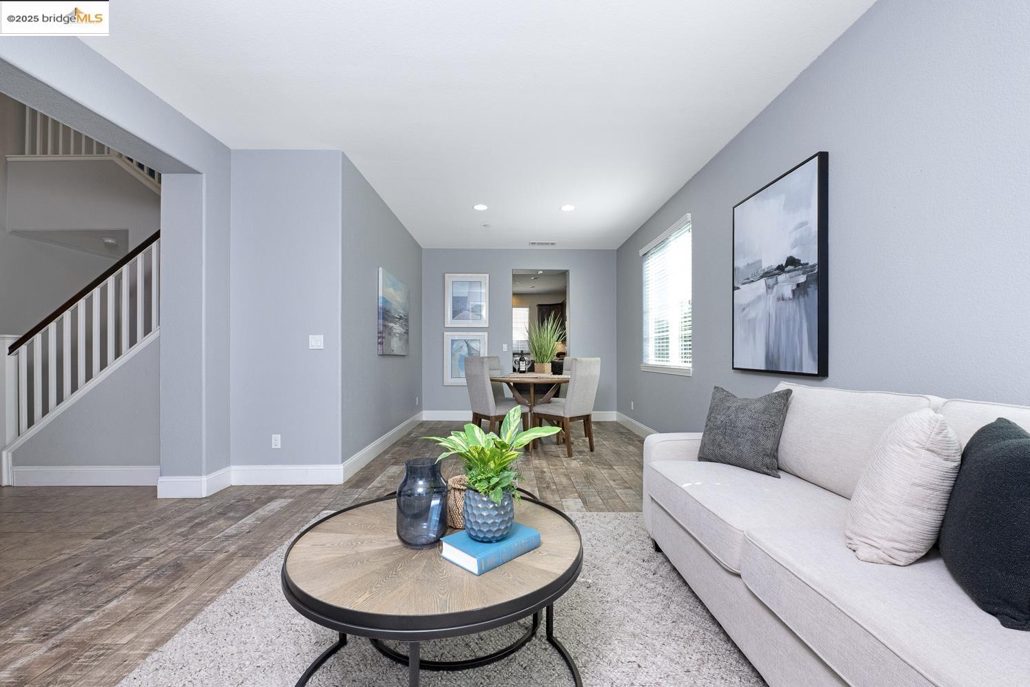 Detail Gallery Image 8 of 44 For 1604 Coventry Dr, Oakley,  CA 94561 - 4 Beds | 2/1 Baths