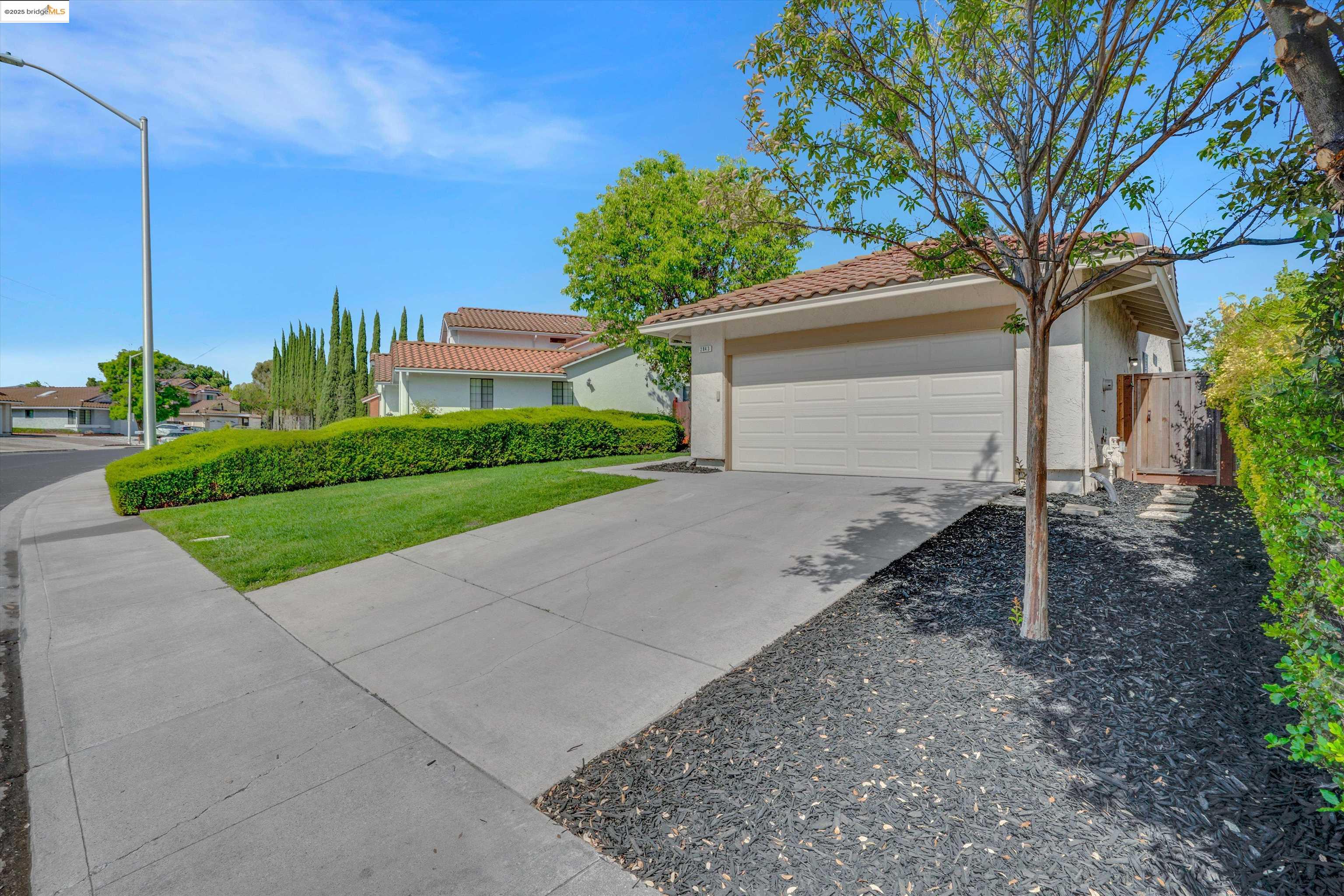 Detail Gallery Image 4 of 31 For 2843 Filbert St, Antioch,  CA 94509 - 3 Beds | 2 Baths