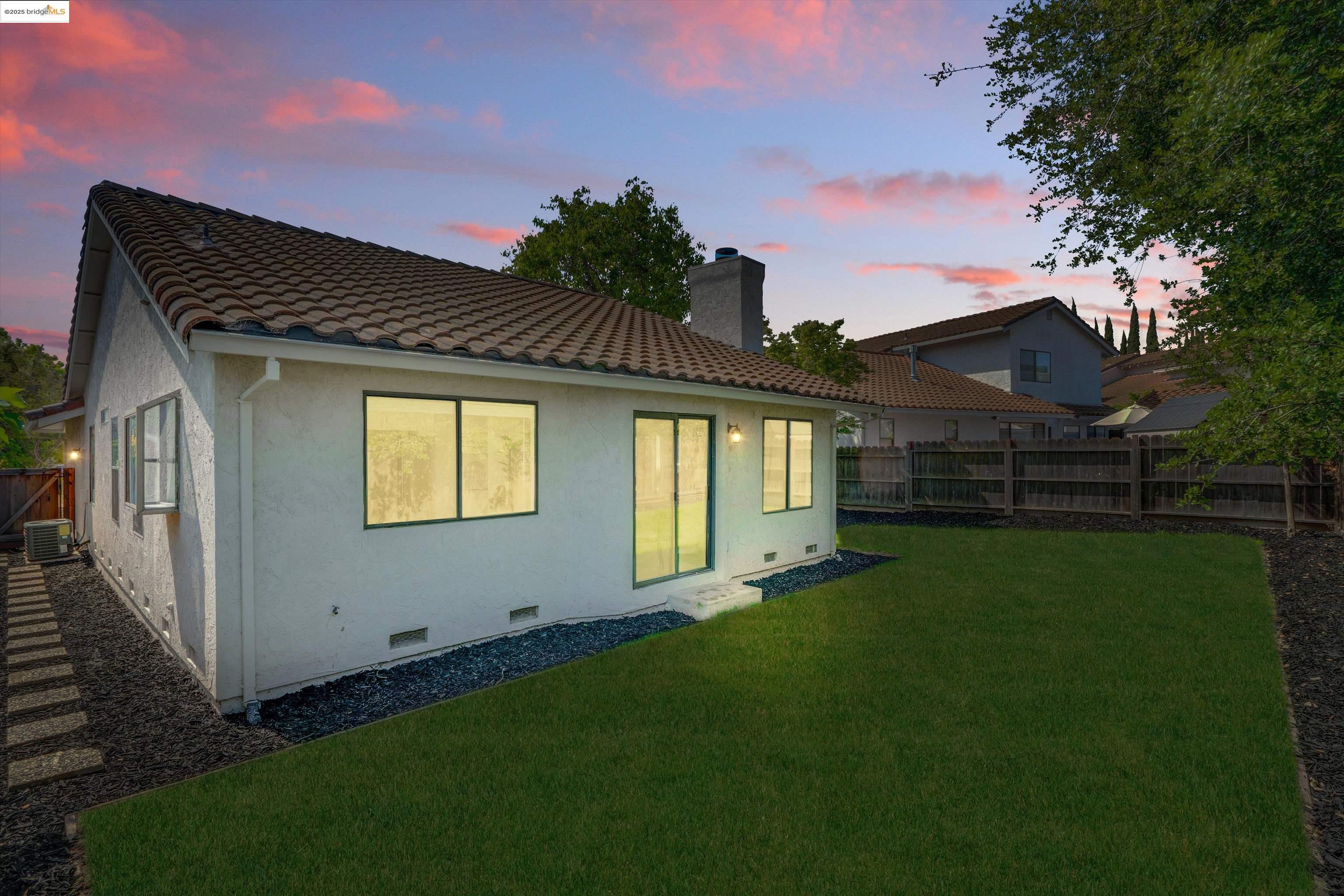 Detail Gallery Image 29 of 31 For 2843 Filbert St, Antioch,  CA 94509 - 3 Beds | 2 Baths