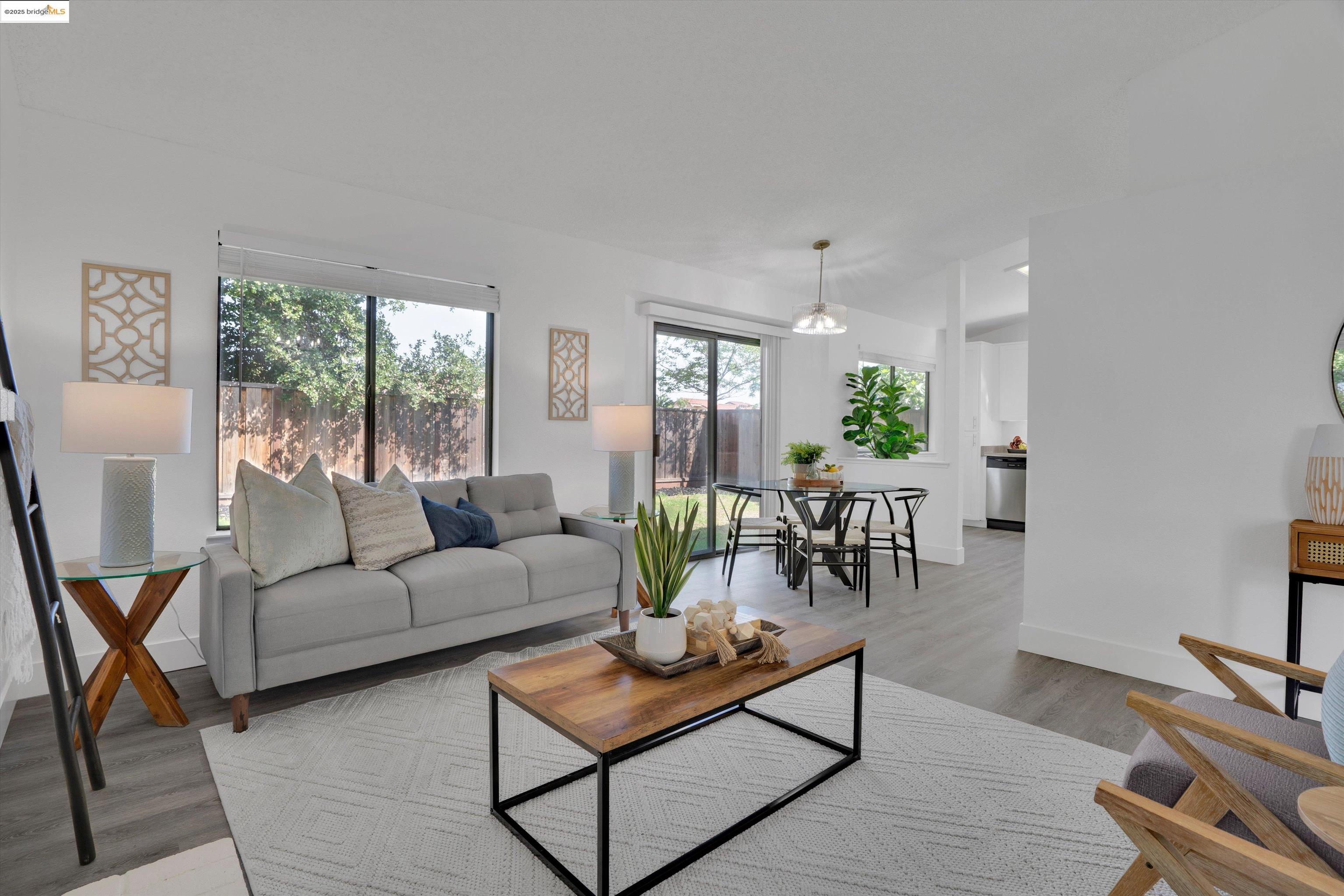 Detail Gallery Image 8 of 31 For 2843 Filbert St, Antioch,  CA 94509 - 3 Beds | 2 Baths