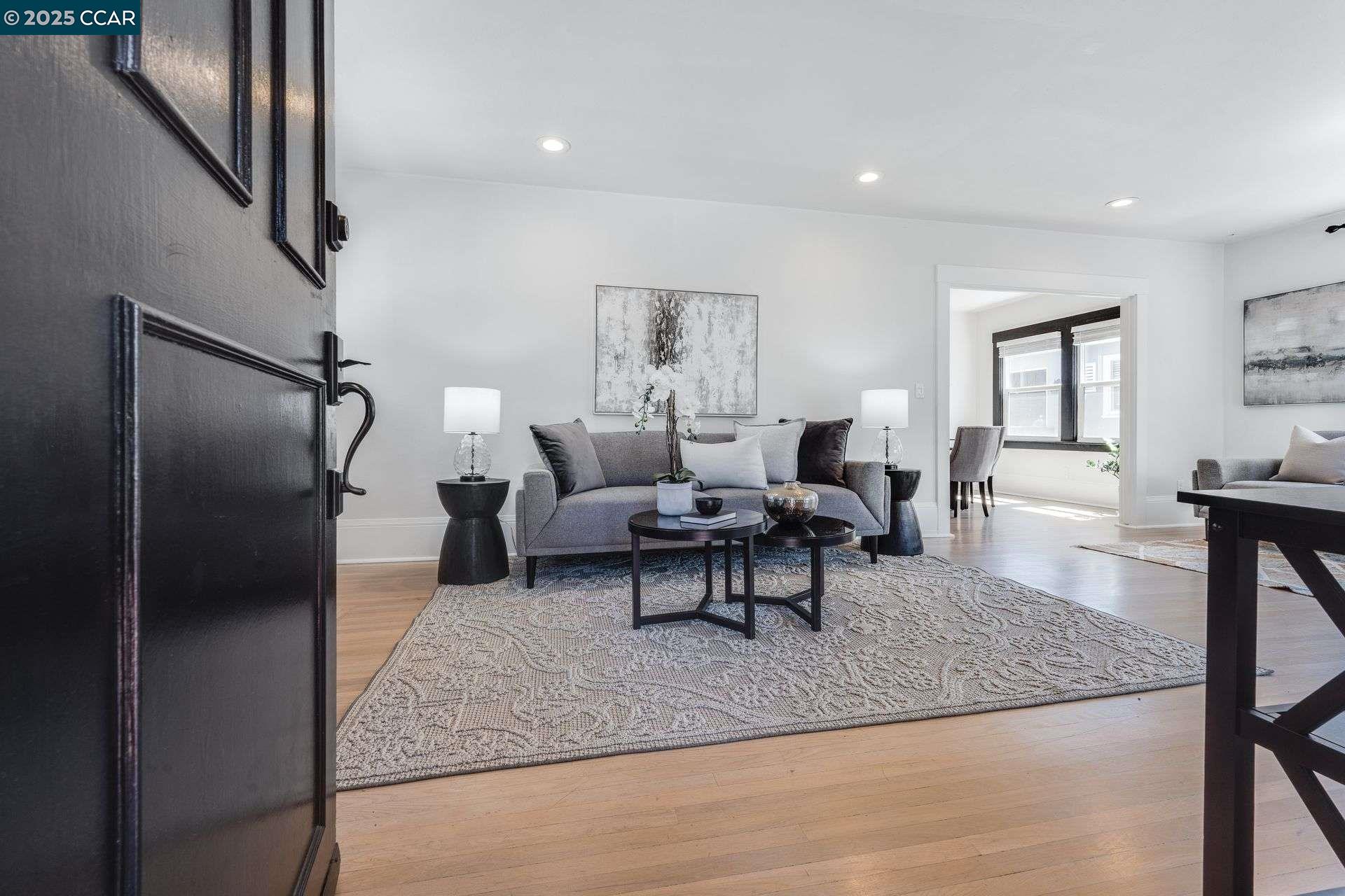 Detail Gallery Image 1 of 30 For 2824 Best Avenue, Oakland,  CA 94619 - 3 Beds | 1 Baths