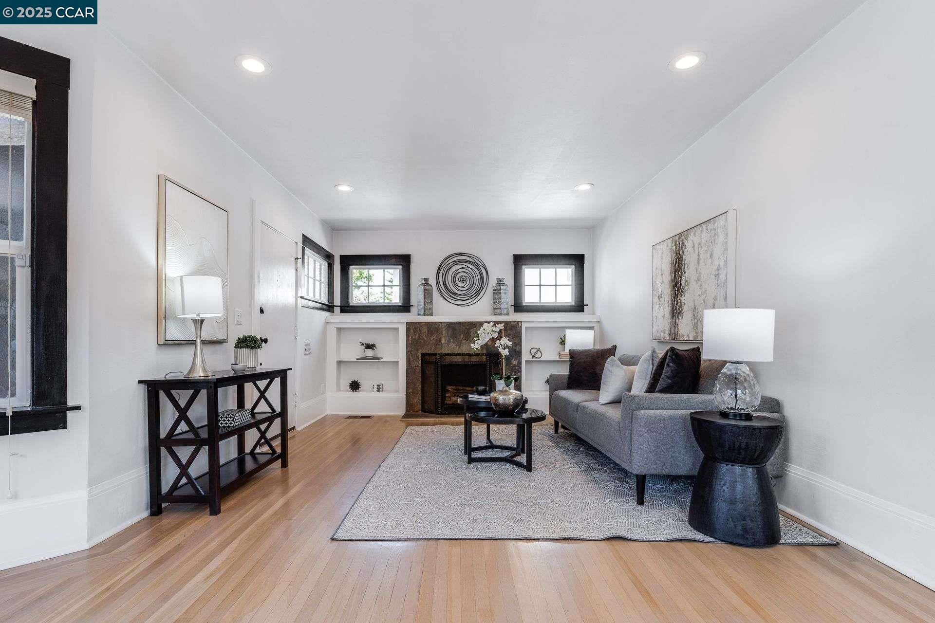 Detail Gallery Image 5 of 30 For 2824 Best Avenue, Oakland,  CA 94619 - 3 Beds | 1 Baths