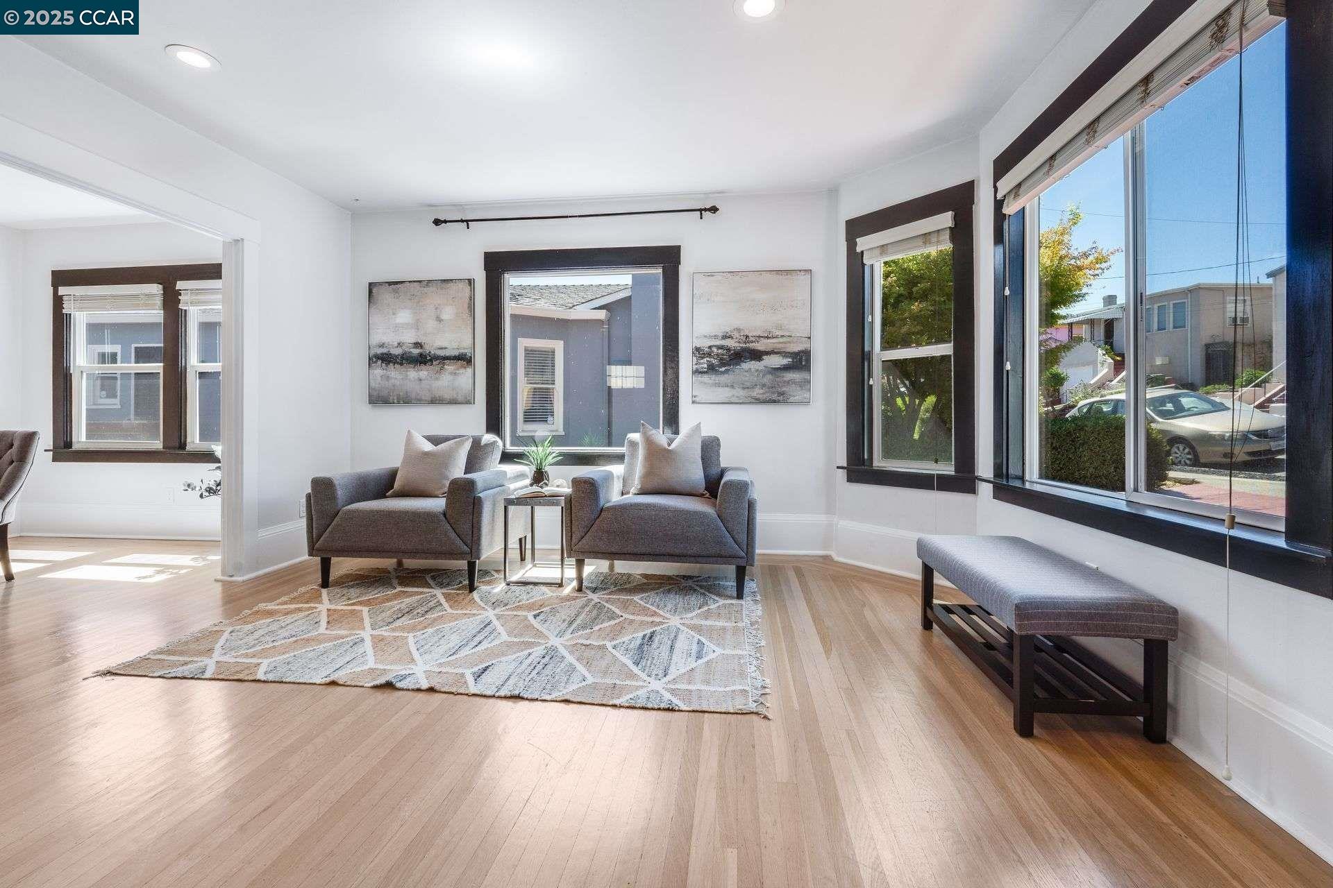 Detail Gallery Image 6 of 30 For 2824 Best Avenue, Oakland,  CA 94619 - 3 Beds | 1 Baths