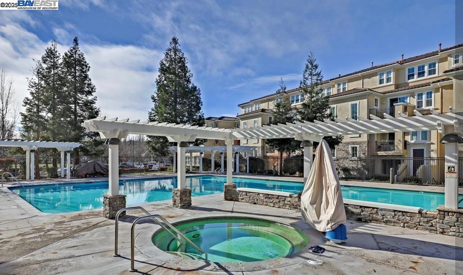 Detail Gallery Image 31 of 33 For 4418 Fitzwilliam Street, Dublin,  CA 94568 - 3 Beds | 2/1 Baths