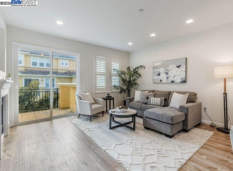 Detail Gallery Image 6 of 33 For 4418 Fitzwilliam Street, Dublin,  CA 94568 - 3 Beds | 2/1 Baths
