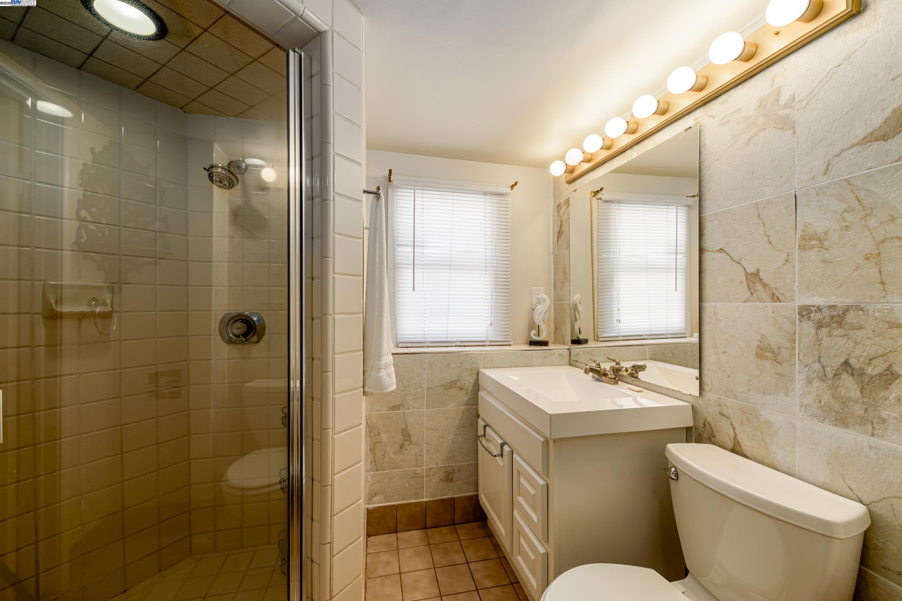 Detail Gallery Image 31 of 42 For 4545 Tompkins Ave, Oakland,  CA 94619 - 3 Beds | 2 Baths