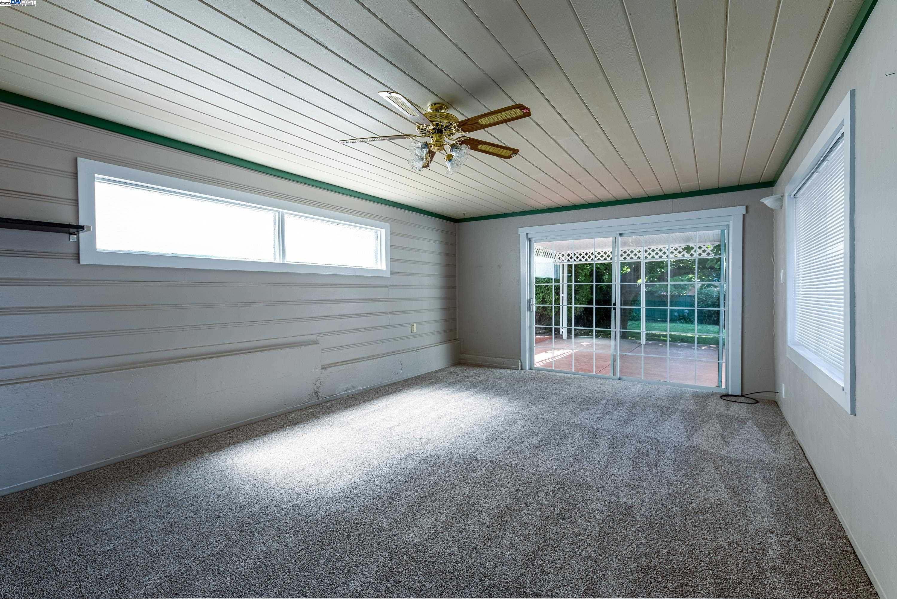 Detail Gallery Image 36 of 42 For 4545 Tompkins Ave, Oakland,  CA 94619 - 3 Beds | 2 Baths