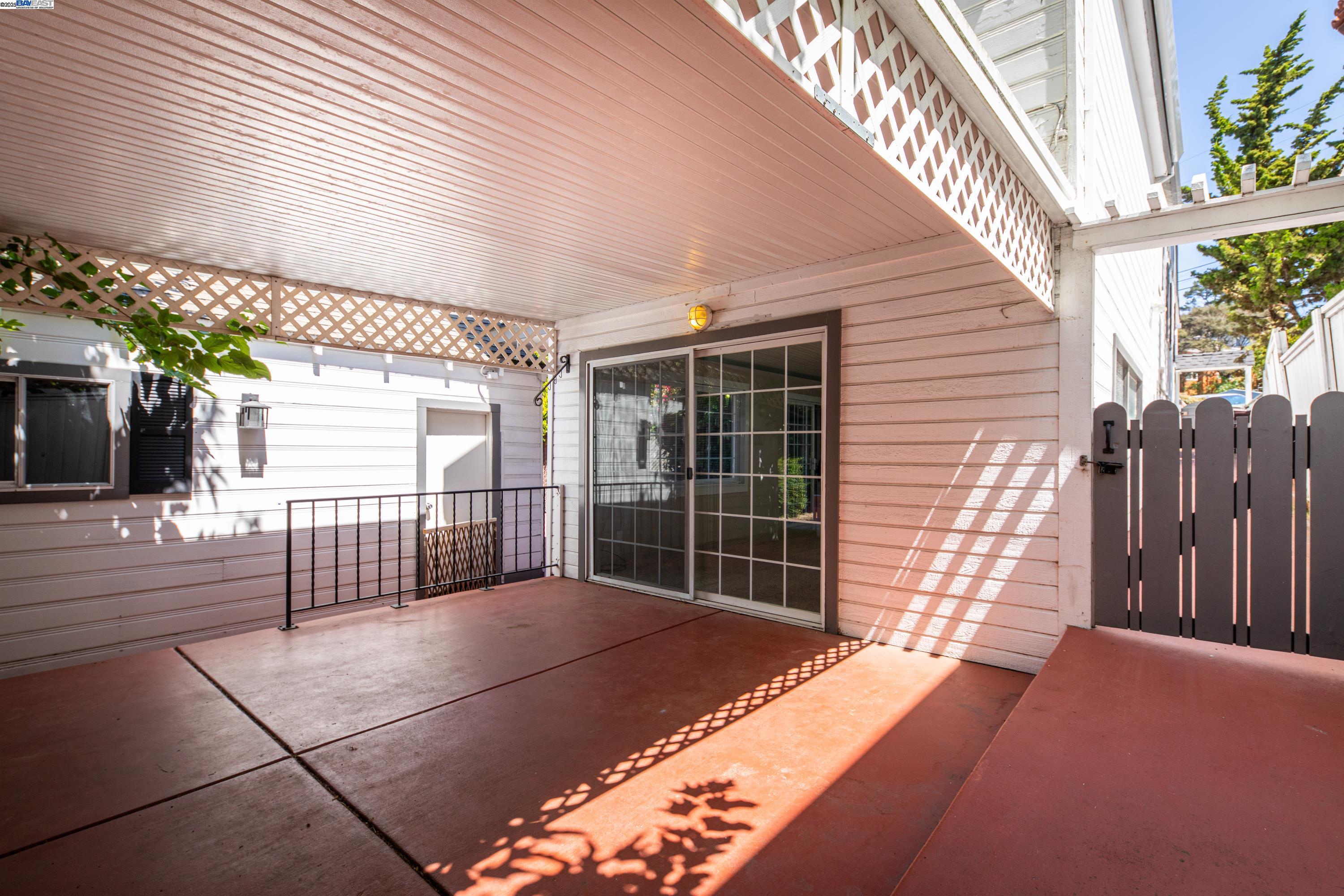 Detail Gallery Image 42 of 42 For 4545 Tompkins Ave, Oakland,  CA 94619 - 3 Beds | 2 Baths