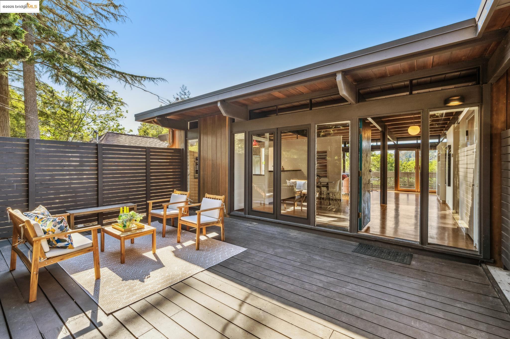Detail Gallery Image 1 of 34 For 5855 Chelton Dr, Oakland,  CA 94611 - 2 Beds | 1 Baths