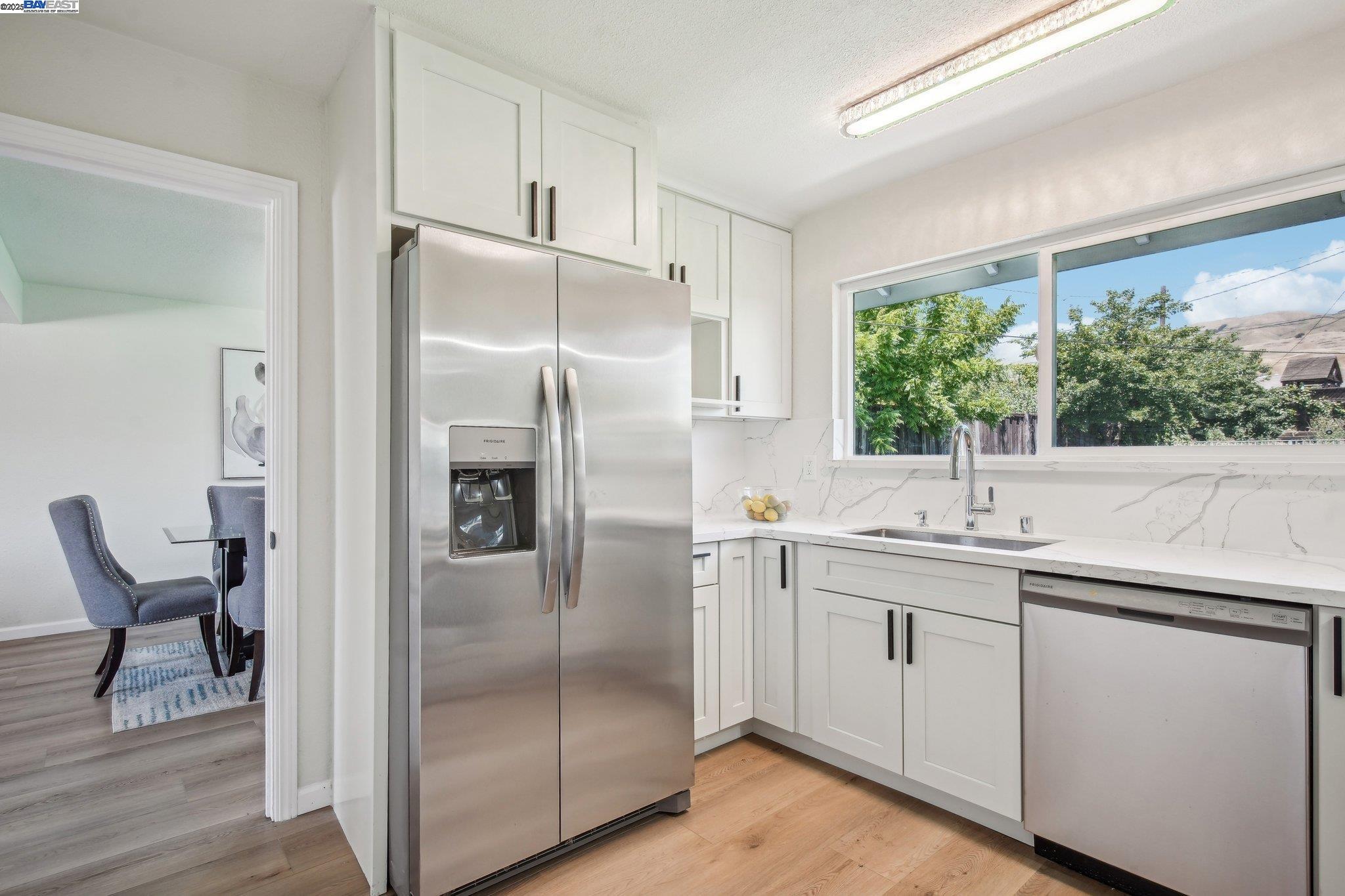 Detail Gallery Image 15 of 46 For 48344 Conifer St, Fremont,  CA 94539 - 3 Beds | 2/1 Baths
