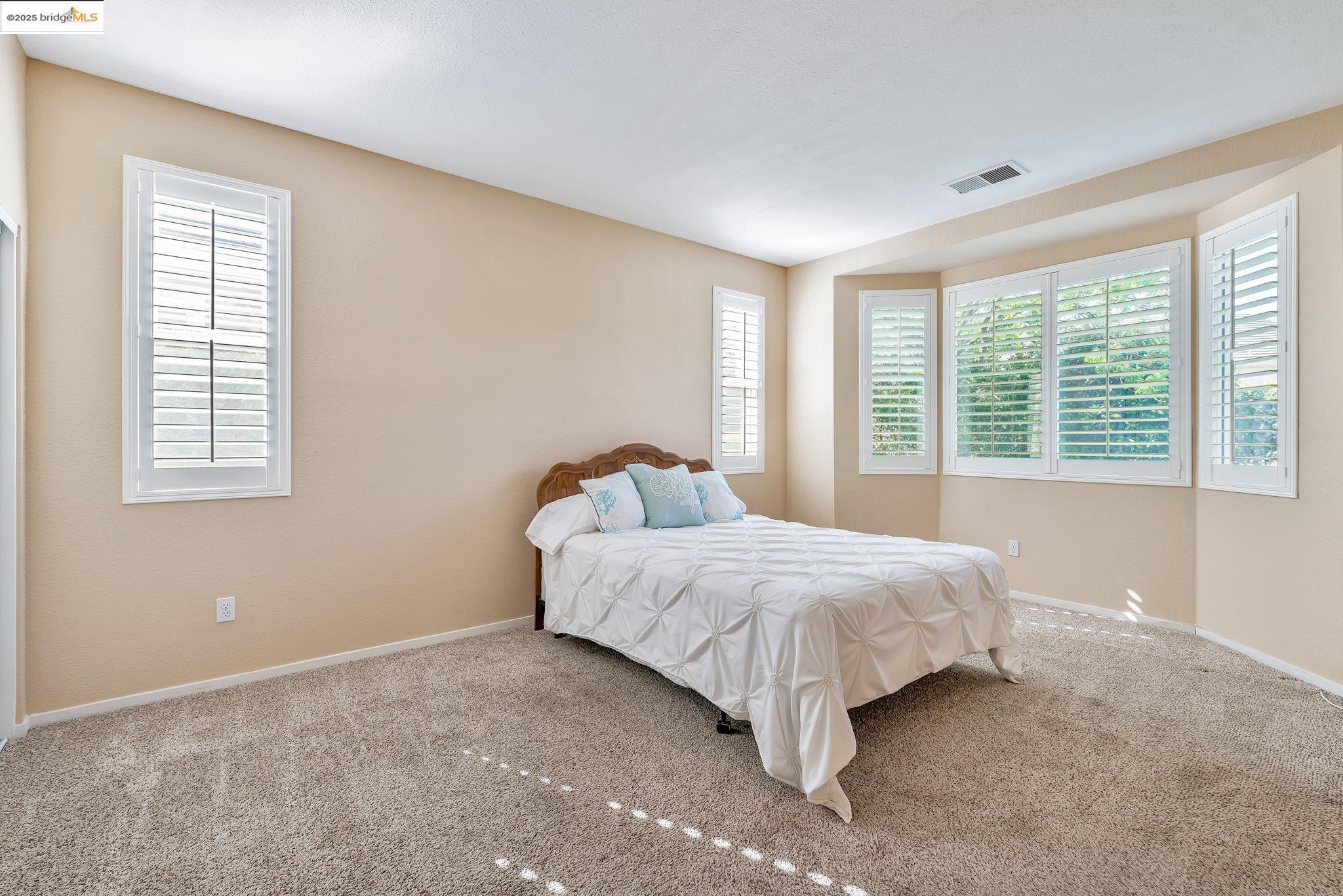 Detail Gallery Image 15 of 22 For 2040 Kent Dr, Brentwood,  CA 94513 - 2 Beds | 2 Baths