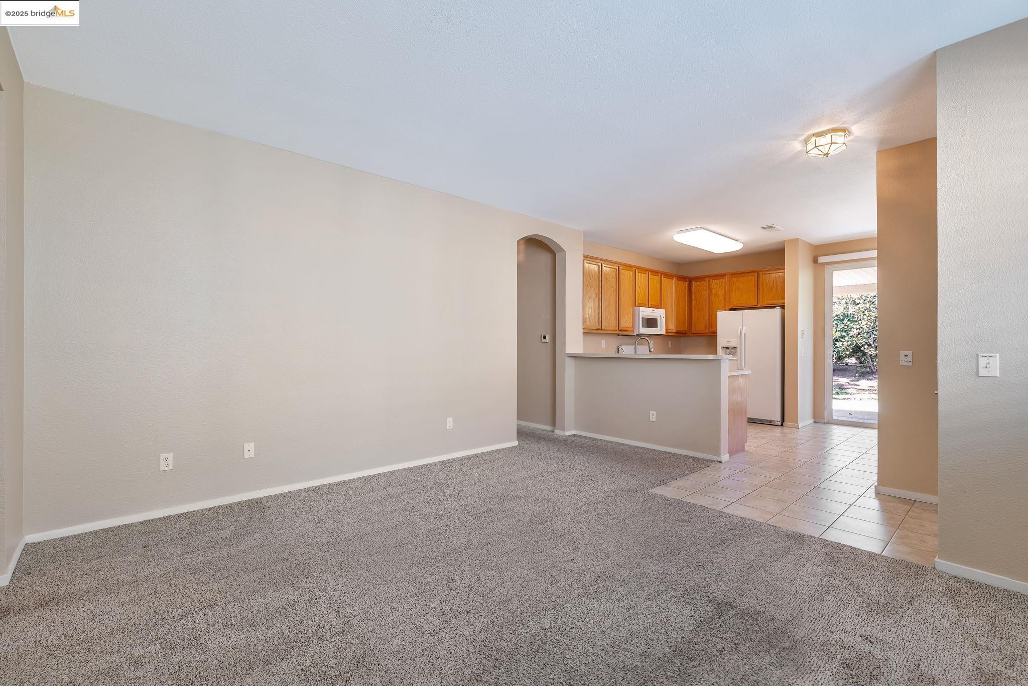 Detail Gallery Image 5 of 22 For 2040 Kent Dr, Brentwood,  CA 94513 - 2 Beds | 2 Baths